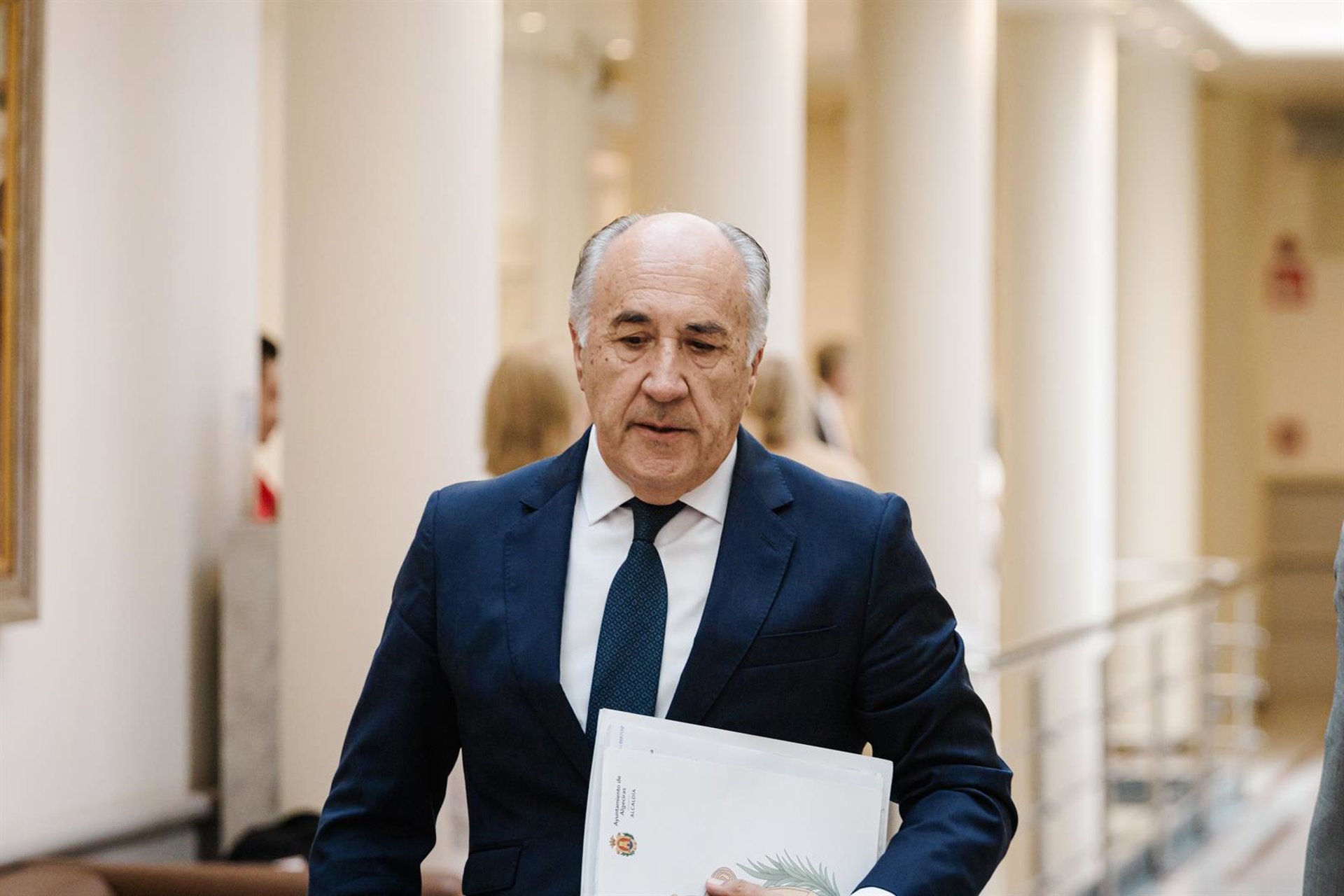 Alcalde de Algeciras renuncia temporalmente a su militancia del PP para defenderse ante la denuncia del PSOE