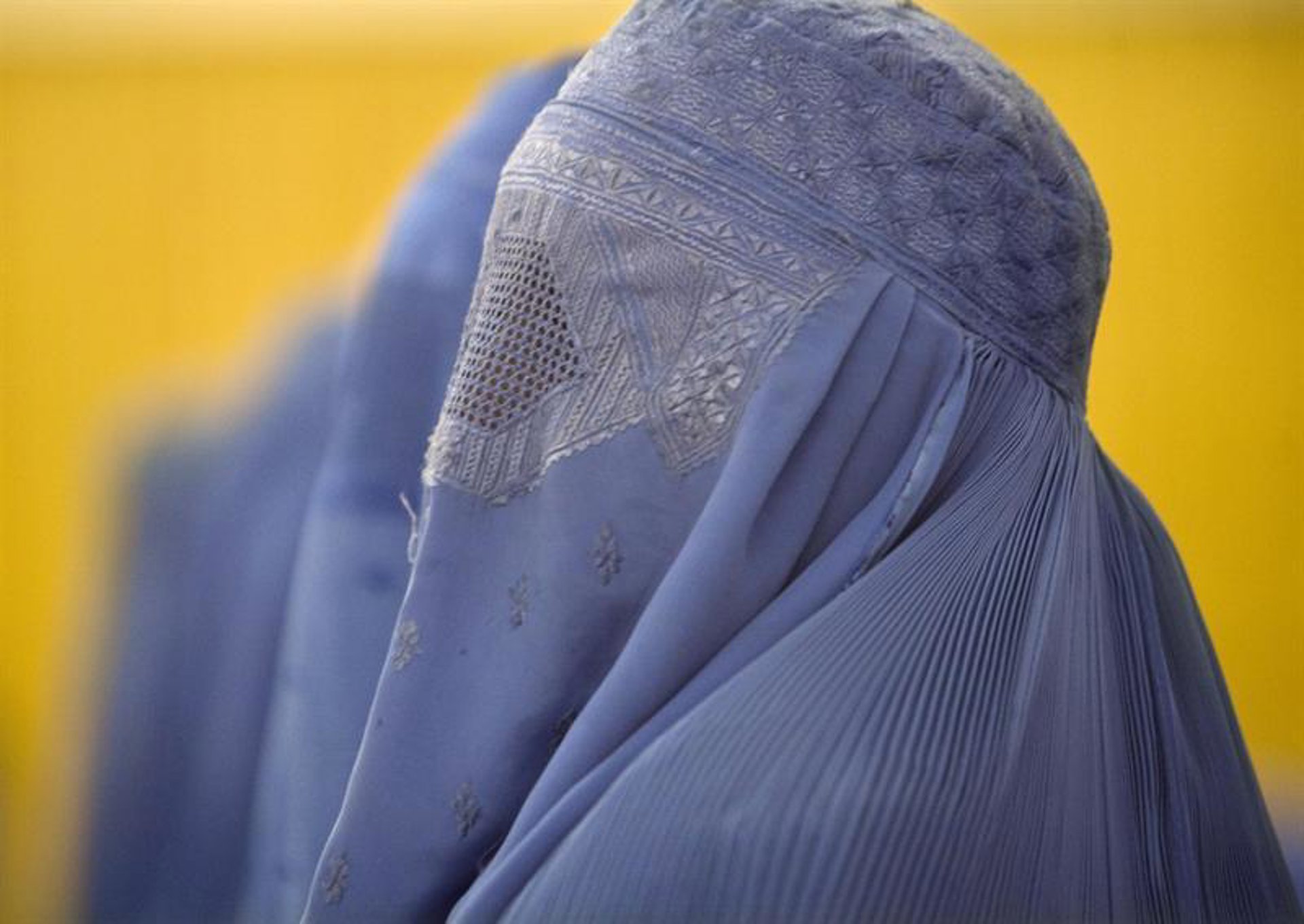 El PP lleva al Parlament la prohibición del burka y el niqab en edificios públicos