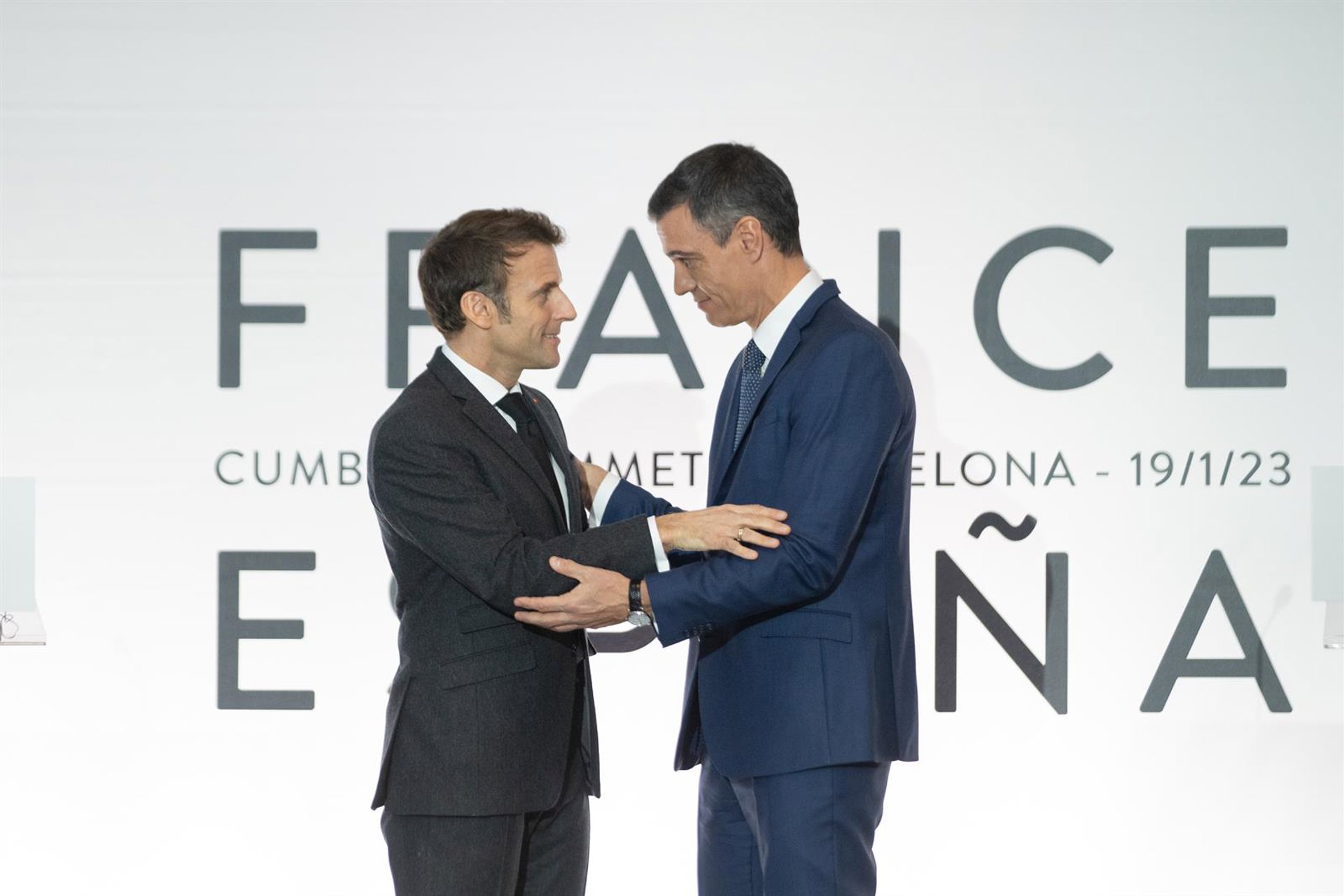 El Gobierno busca cómo salvar el Tratado de Amistad con Francia tras el ‘no’ del Congreso y la inhibición del TC
