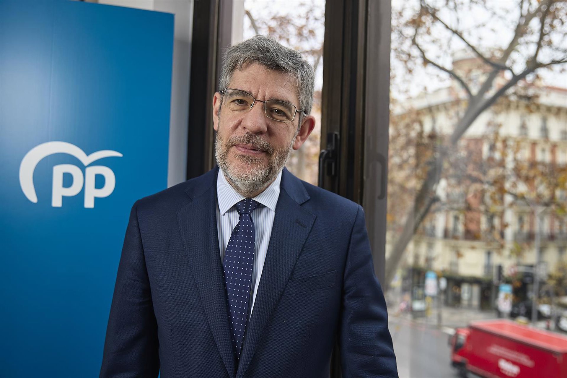 Alberto Nadal (PP) acusa a Vox de plantear «cosas irrealizables» porque sabe que «ni va a gobernar ni quiere hacerlo»