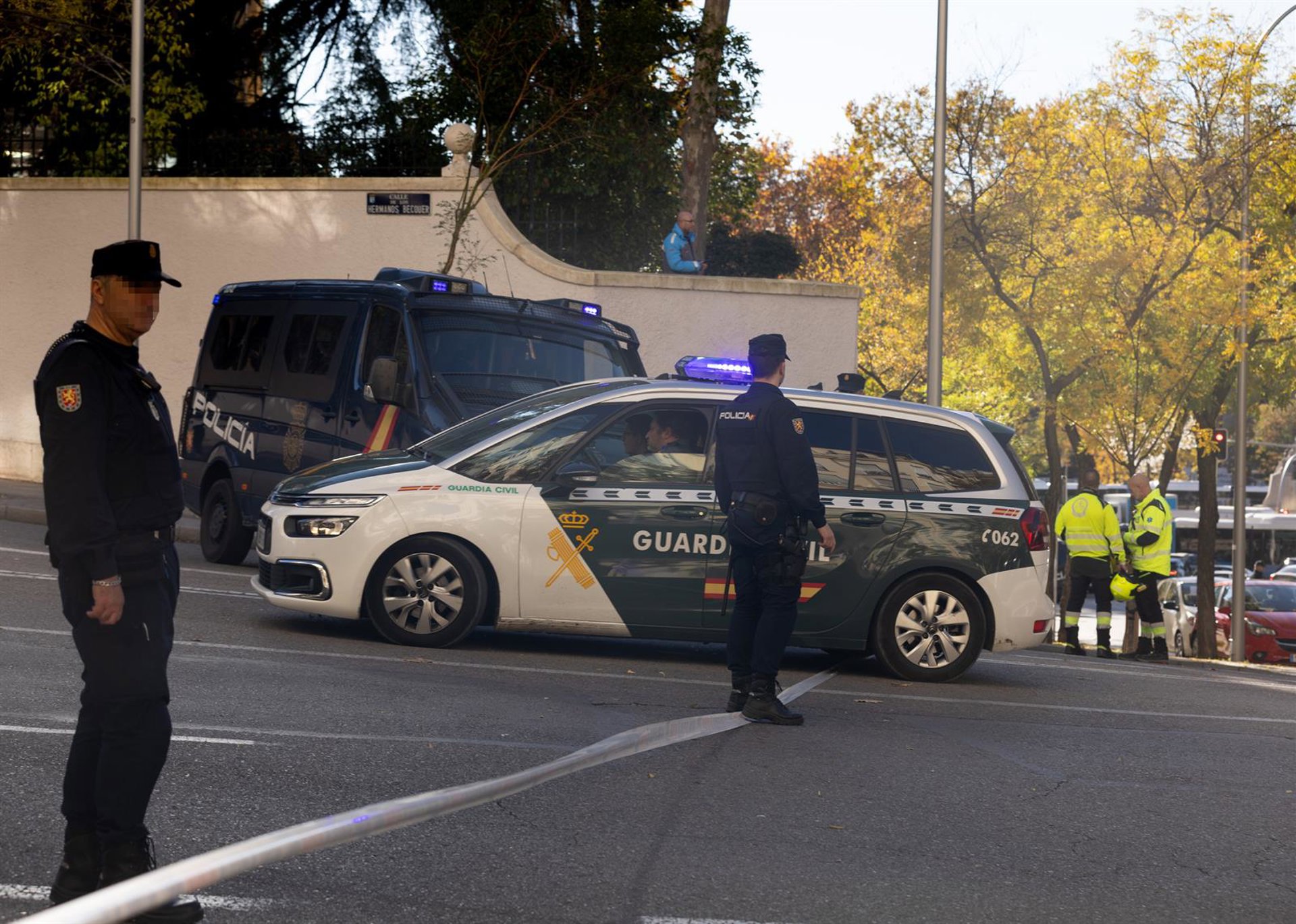 La Embajada de EEUU en España avisa de protestas contra la política estadounidense en varias ciudades el fin de semana