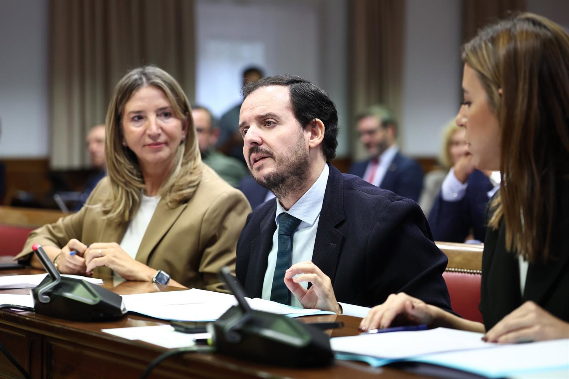 El PP convoca la ‘comisión Koldo’ del Senado para recibir a Ábalos, a la espera de que el Supremo le permita asistir