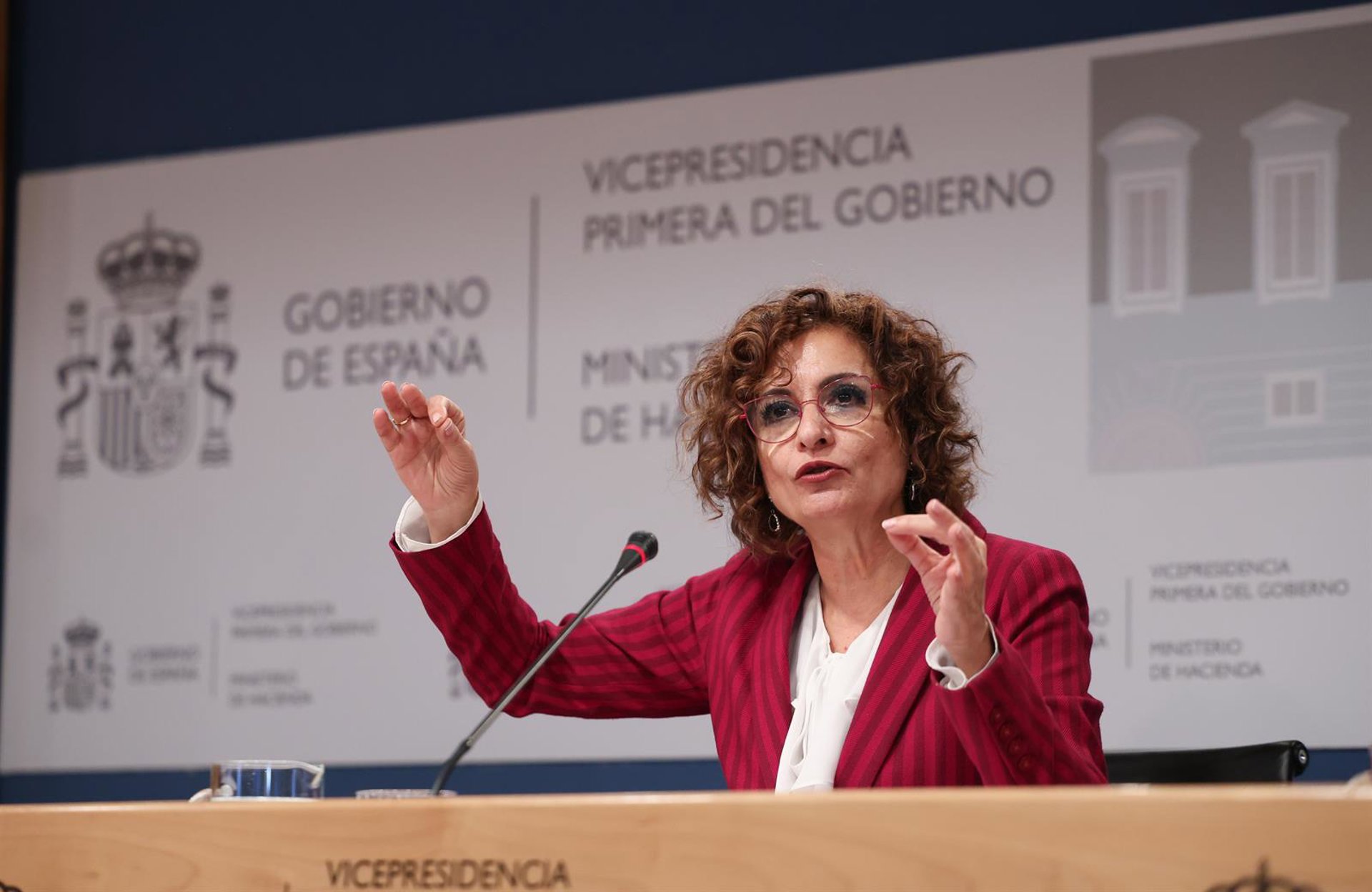 Hacienda estudia poner un límite al dumping fiscal de las CCAA en el nuevo modelo de financiación