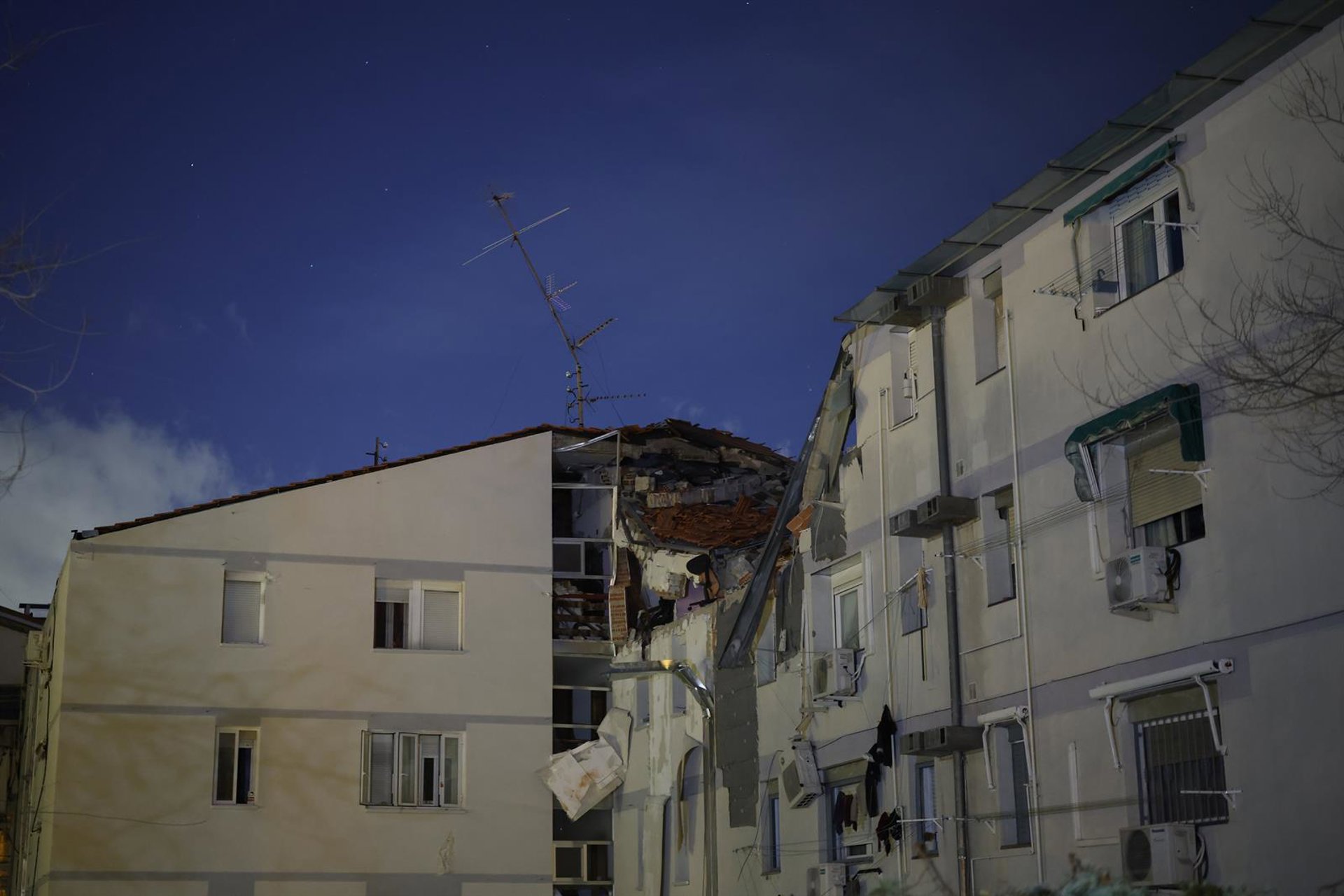 Samur Social dará de nuevo alojamiento esta noche a cerca de 50 vecinos afectados por la explosión de Carabanchel