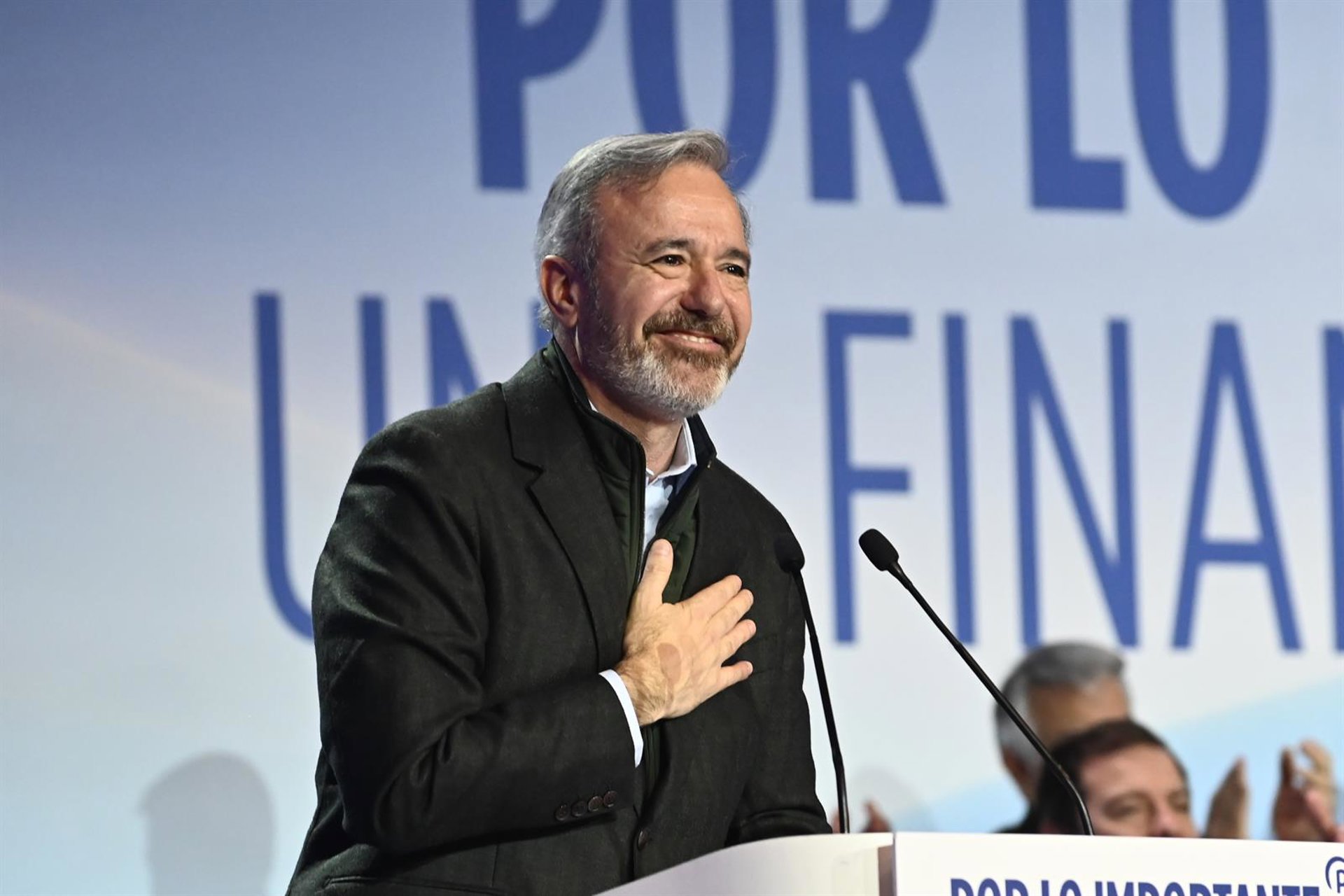 Azcón (PP) advierte a Alegría (PSOE) de que «traicionar a Aragón tiene un precio»