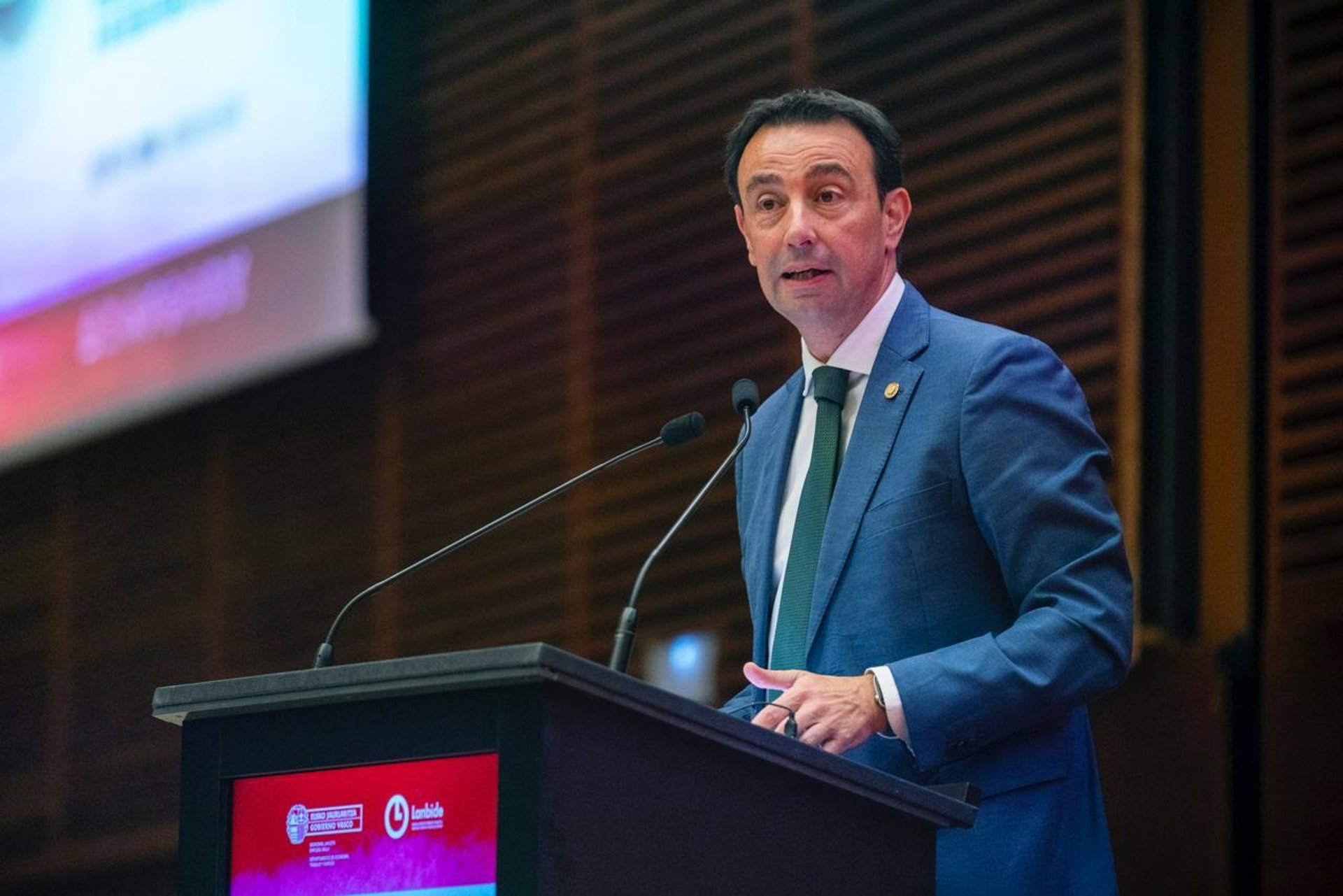 Ayuso exige que no impere «ley del silencio» en Adamuz y ve que Gobierno necesita «ganar tiempo y buscar culpables»