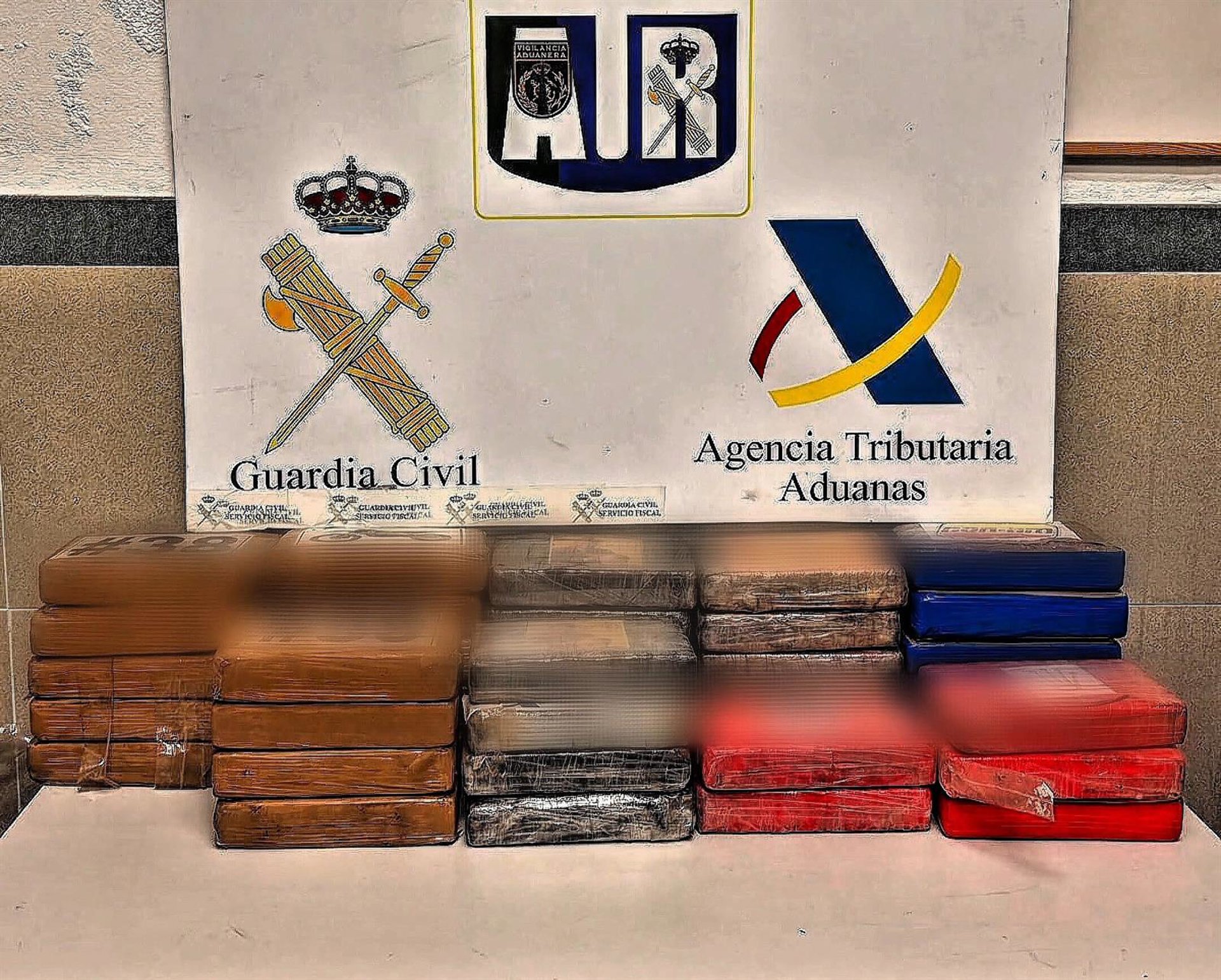 Detenido en el puerto de Palma cuando intentaba introducir 44 kilos de cocaína en un doble fondo
