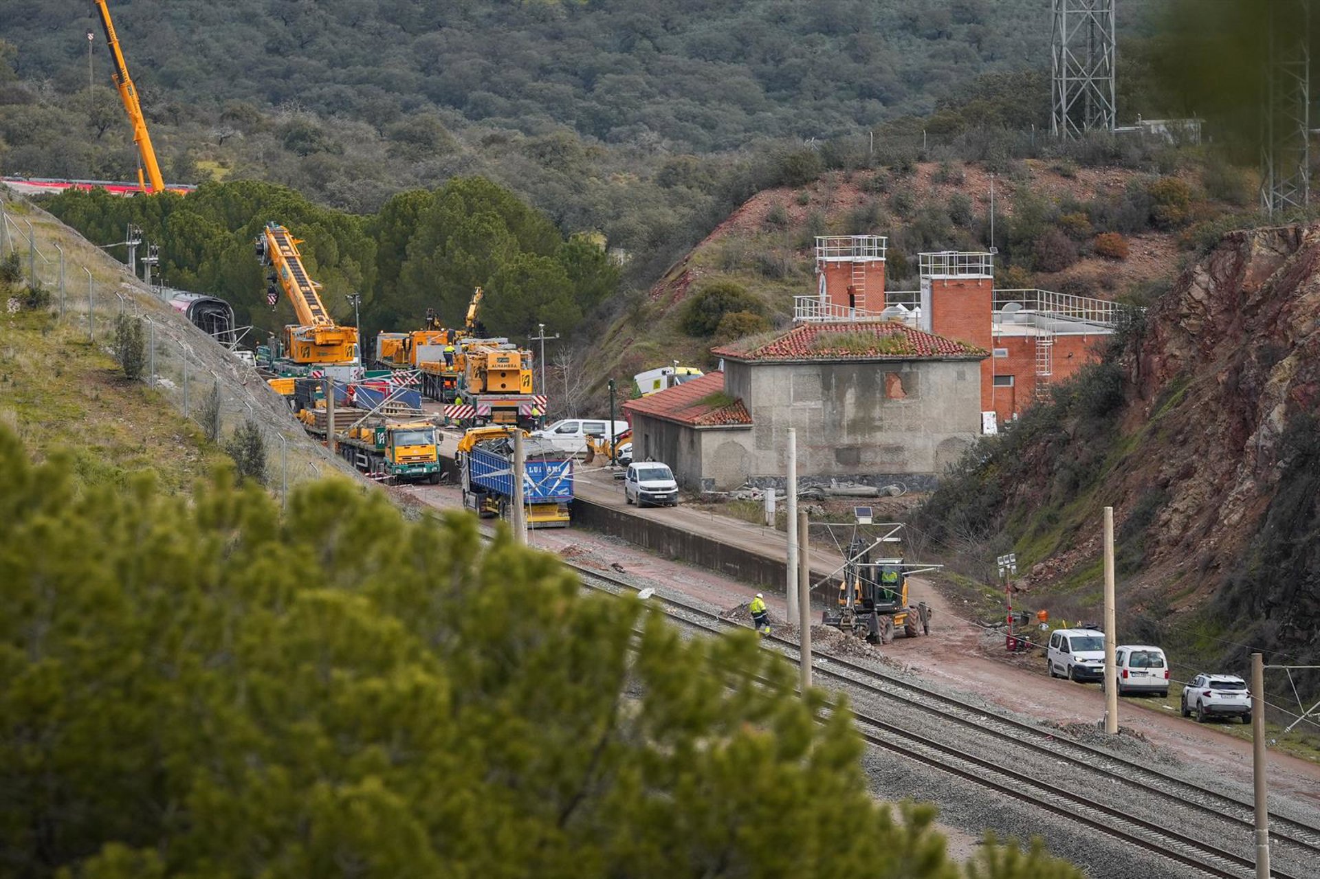 Renfe ha realizado hasta el momento más de 1.100 atenciones directas a familiares de víctimas del accidente
