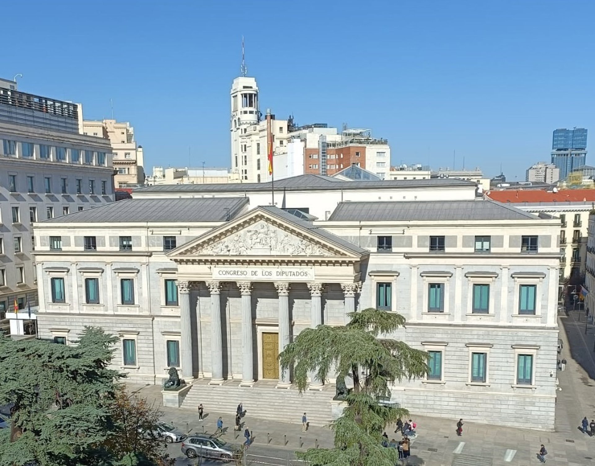 La Diputación Permanente del Congreso debate este martes si cita a Sánchez y ocho ministros en esta semana