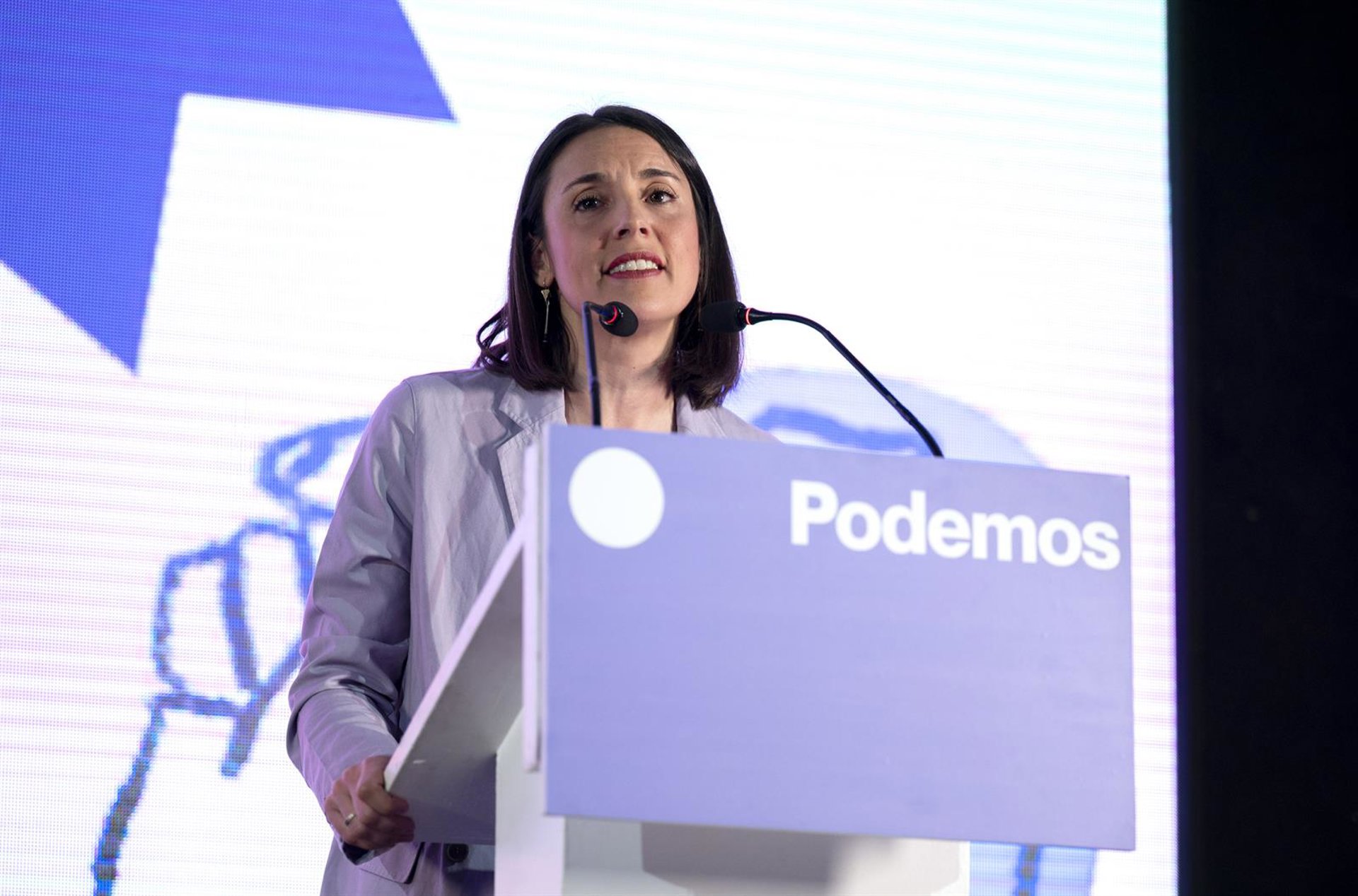 Montero (Podemos) señala que «hay algo a cambio» al acuerdo con el PSOE para regularizar migrantes