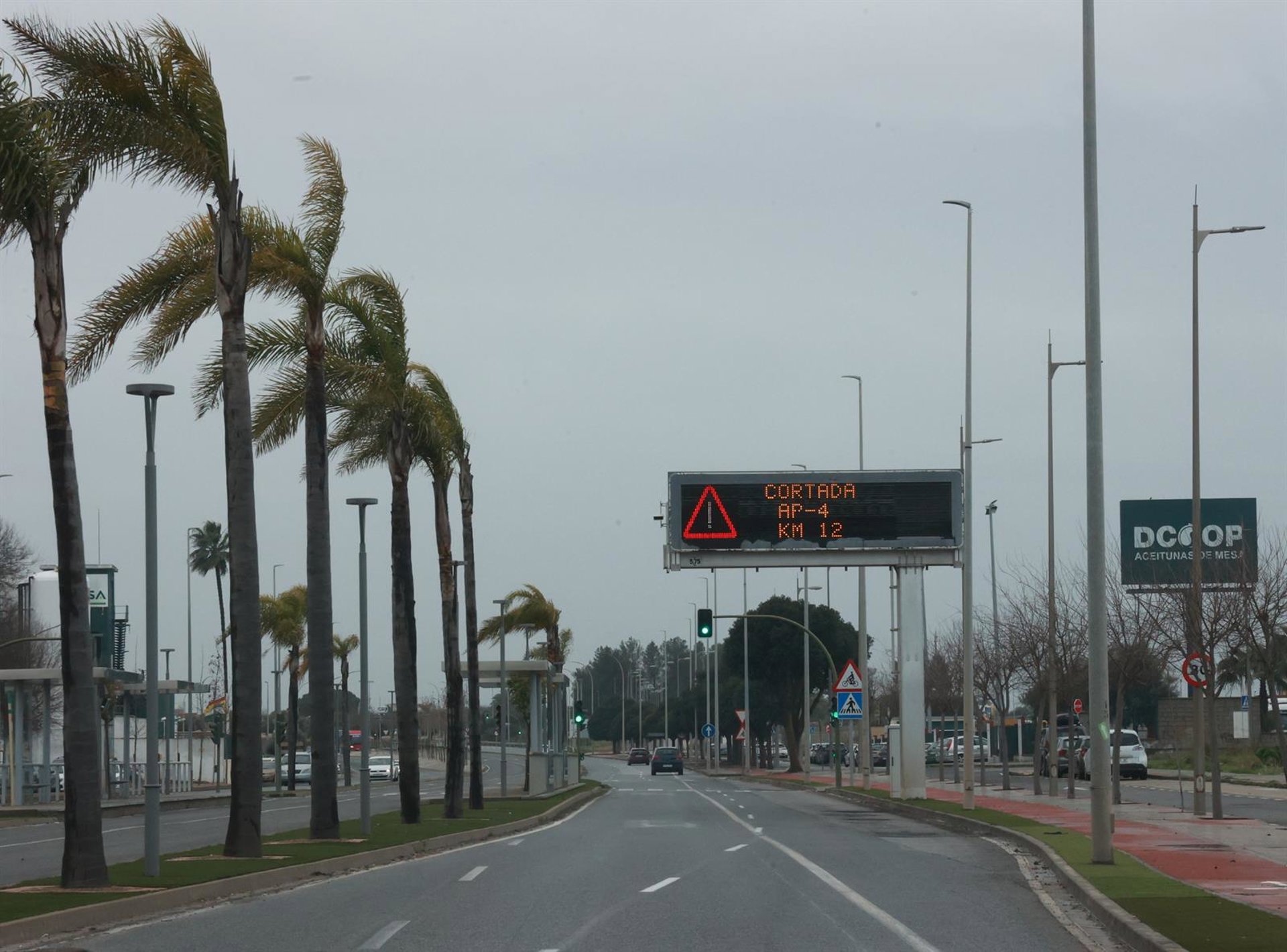 El Gobierno llama a la «máxima precaución» y asegura que la UME y Protección Civil están «disponibles»