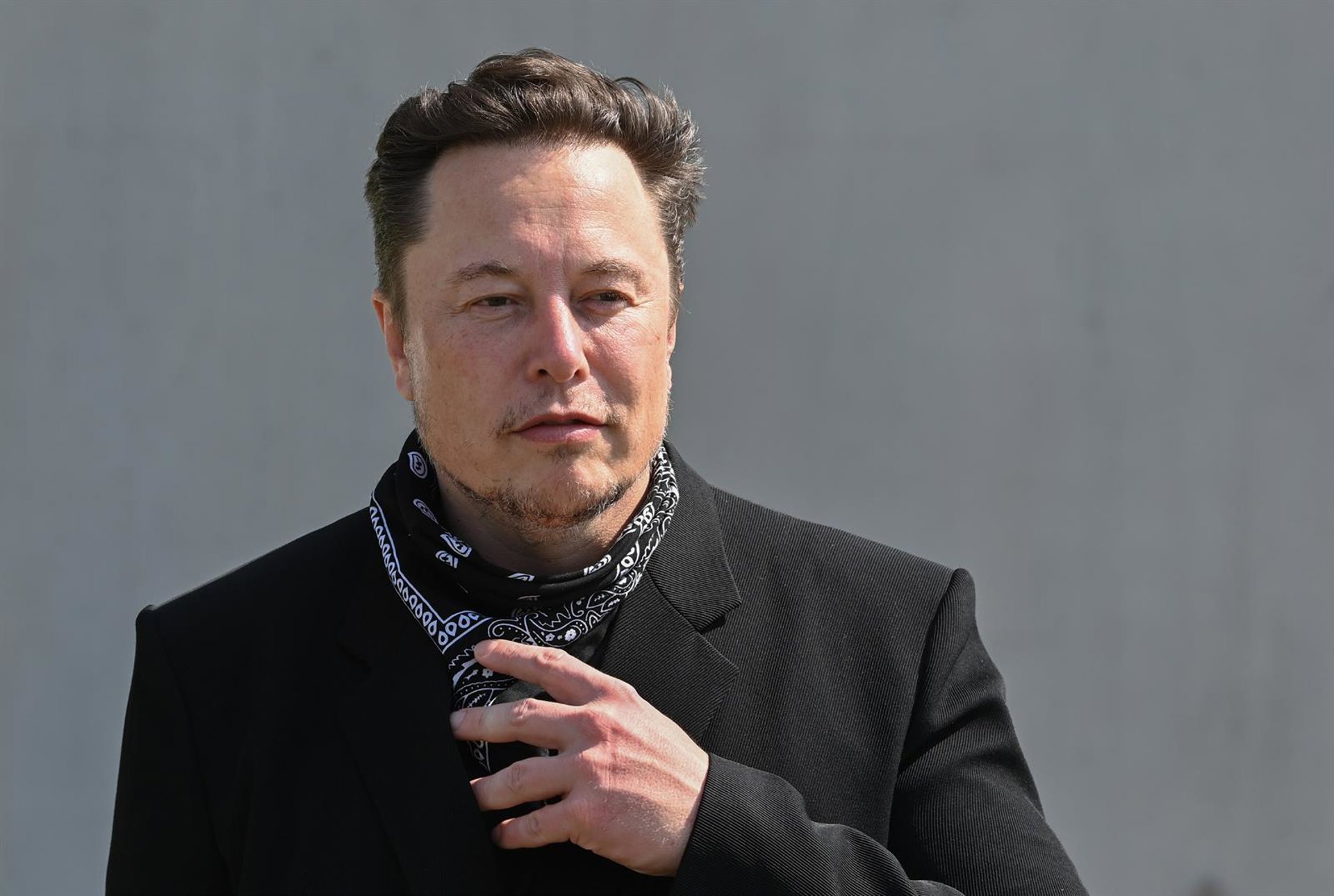 Elon Musk acusa a Sánchez de ser un «tirano» y un «traidor» con España por prohibir las redes sociales a menores de 16