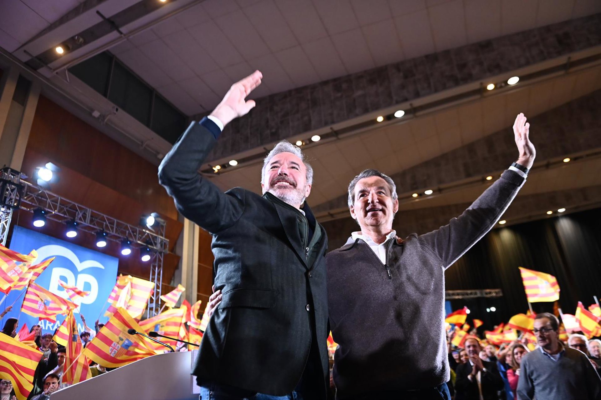 Feijóo dice que el PP «consolida su liderazgo y el Gobierno» de Aragón mientras que Sánchez sufre otra «derrota»