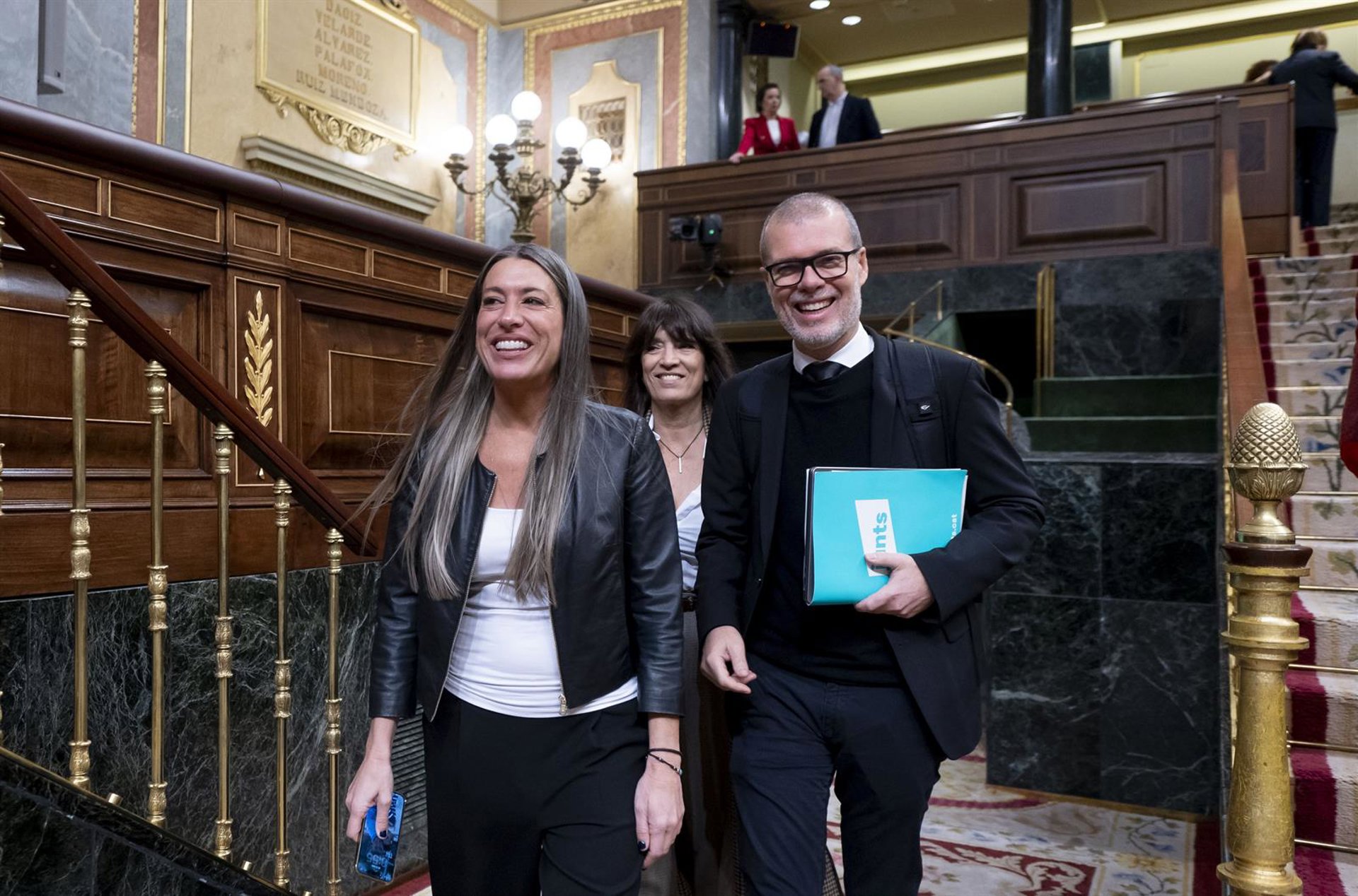 Junts rechazará la propuesta de Vox para prohibir el burka y registra un proyecto propio en el Congreso