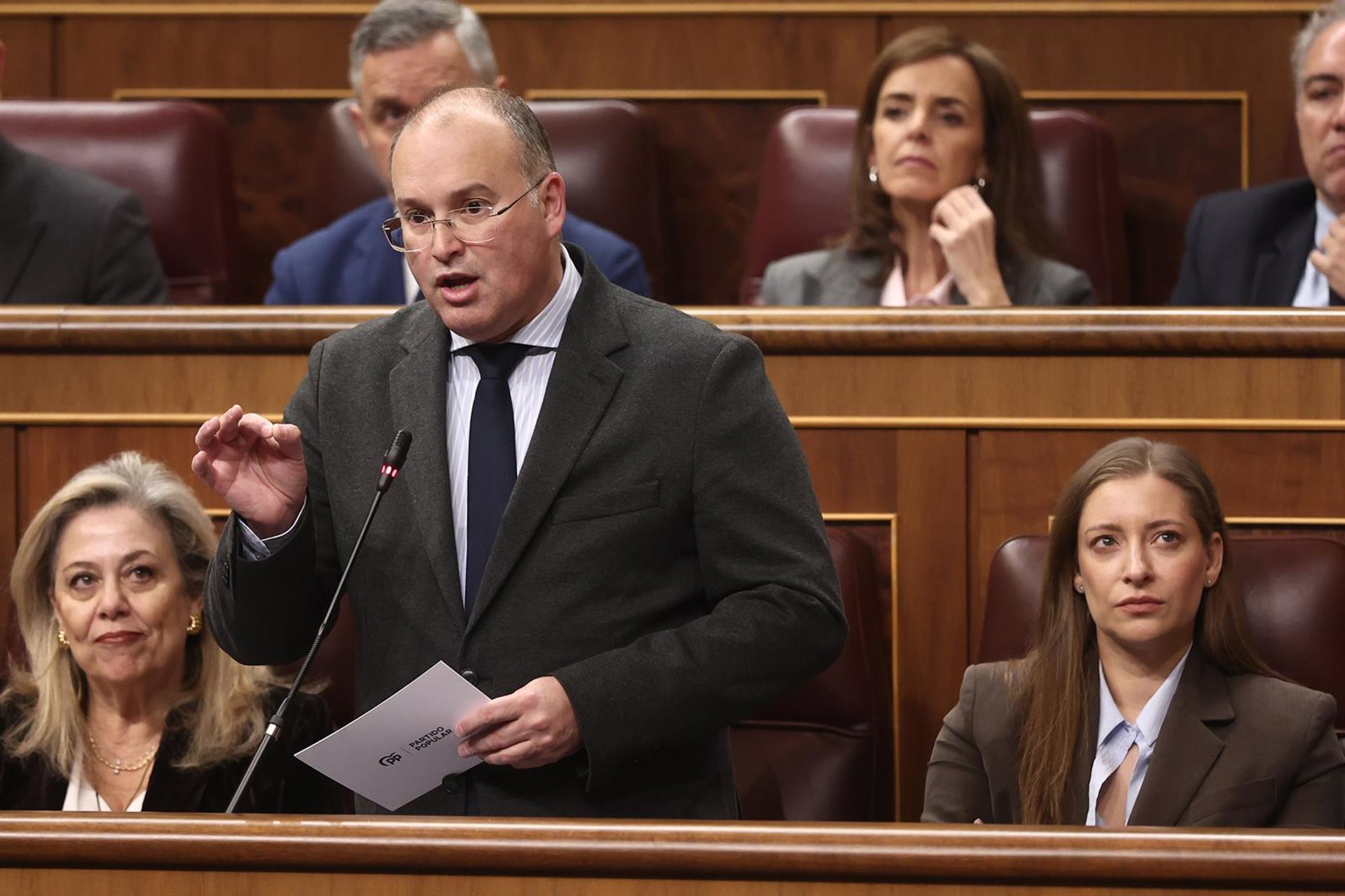 El PP exige la dimisión de Marlaska por «tapar» la querella por acoso del 2 de Policía: Da nauseas verle en el Gobierno