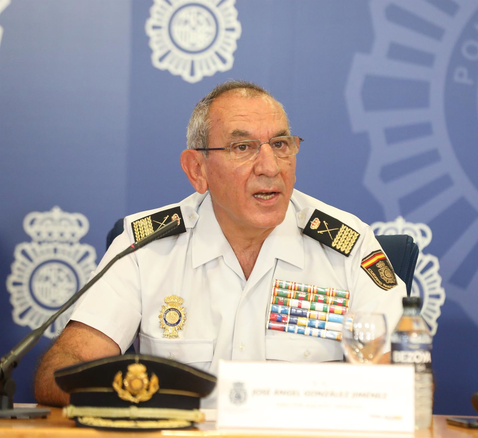 El DAO dice que renunció para no perjudicar el «buen nombre» de la Policía y para defenderse «en condiciones»