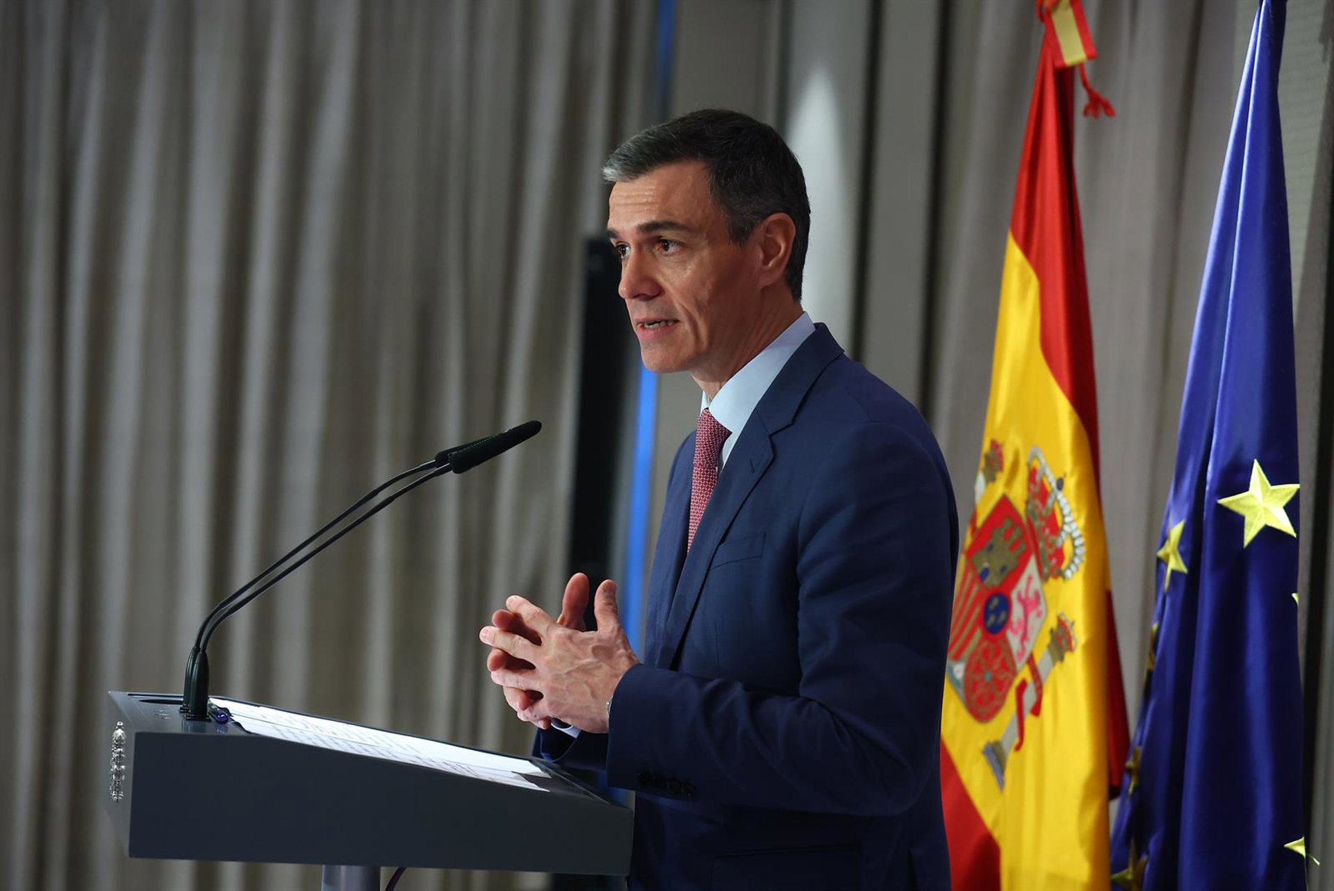 Sánchez apuesta por una inteligencia artificial «para el bien» y alerta de que «unos pocos» concentran el poder