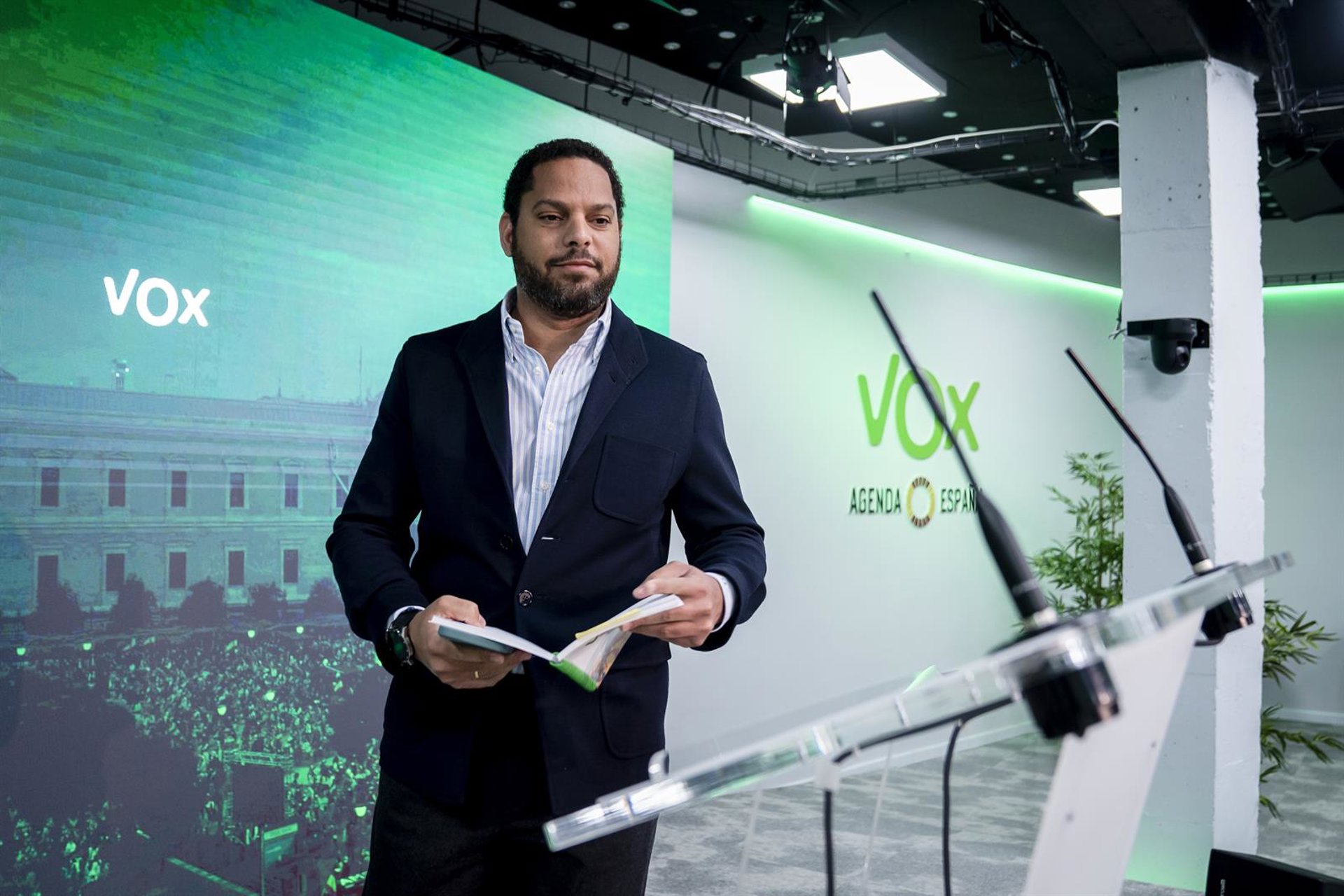 Vox y el PP inician un nuevo marco negociador para Extremadura y Aragón: primero programa de gobierno y después puestos