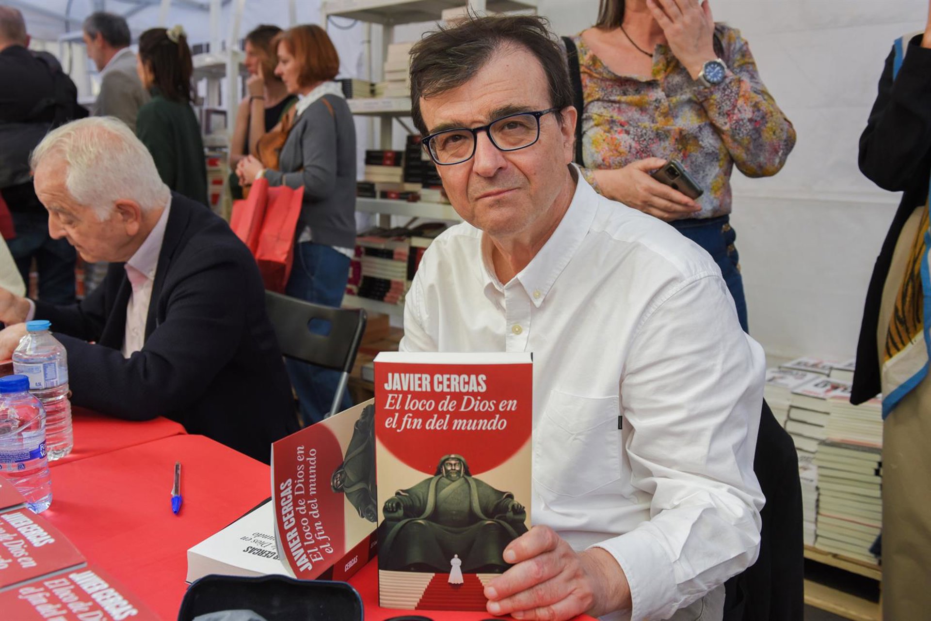 Javier Cercas ve en la desclasificación de documentos del 23-F «un servicio a la democracia»