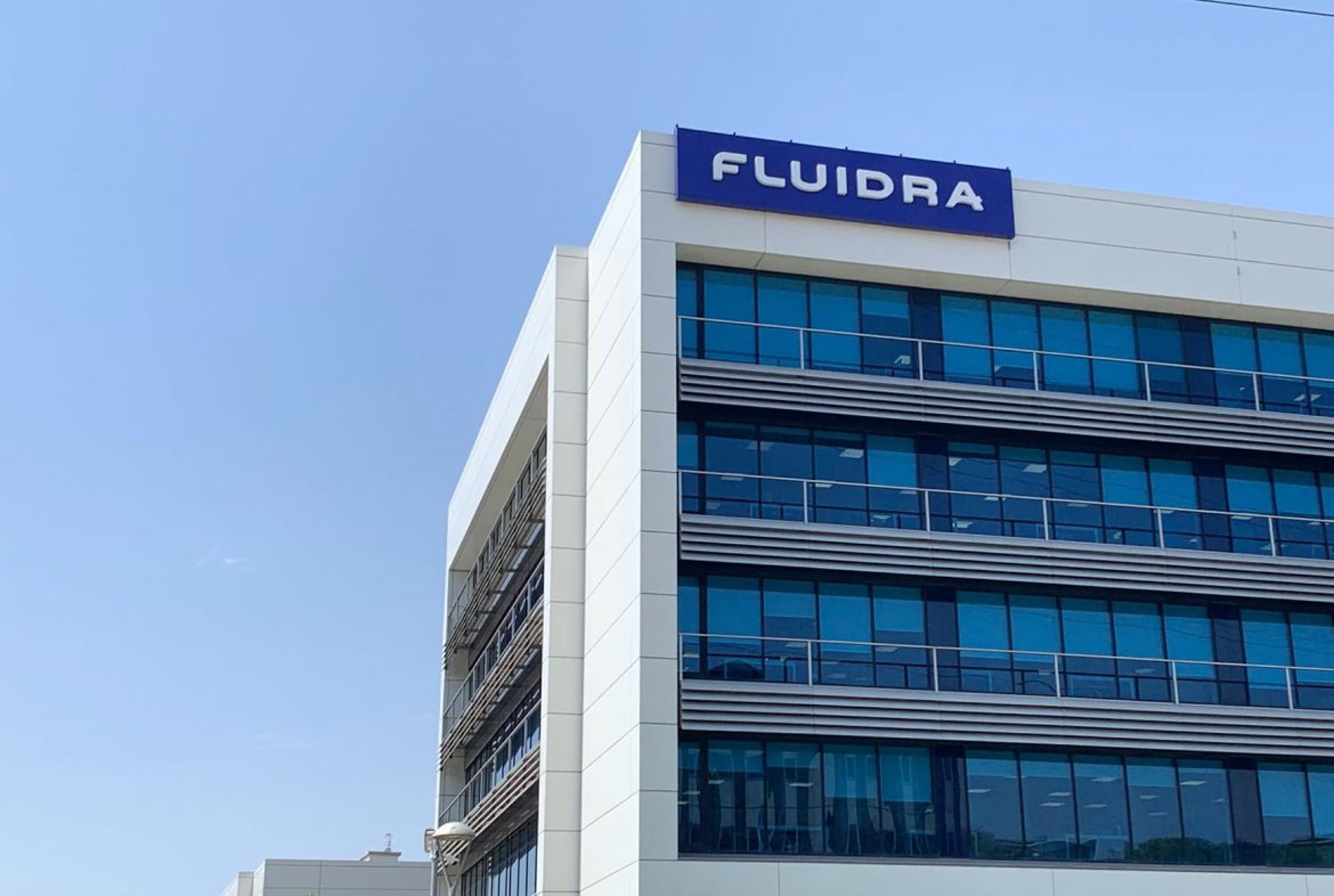 Fluidra gana 176 millones en 2025, un 28% más