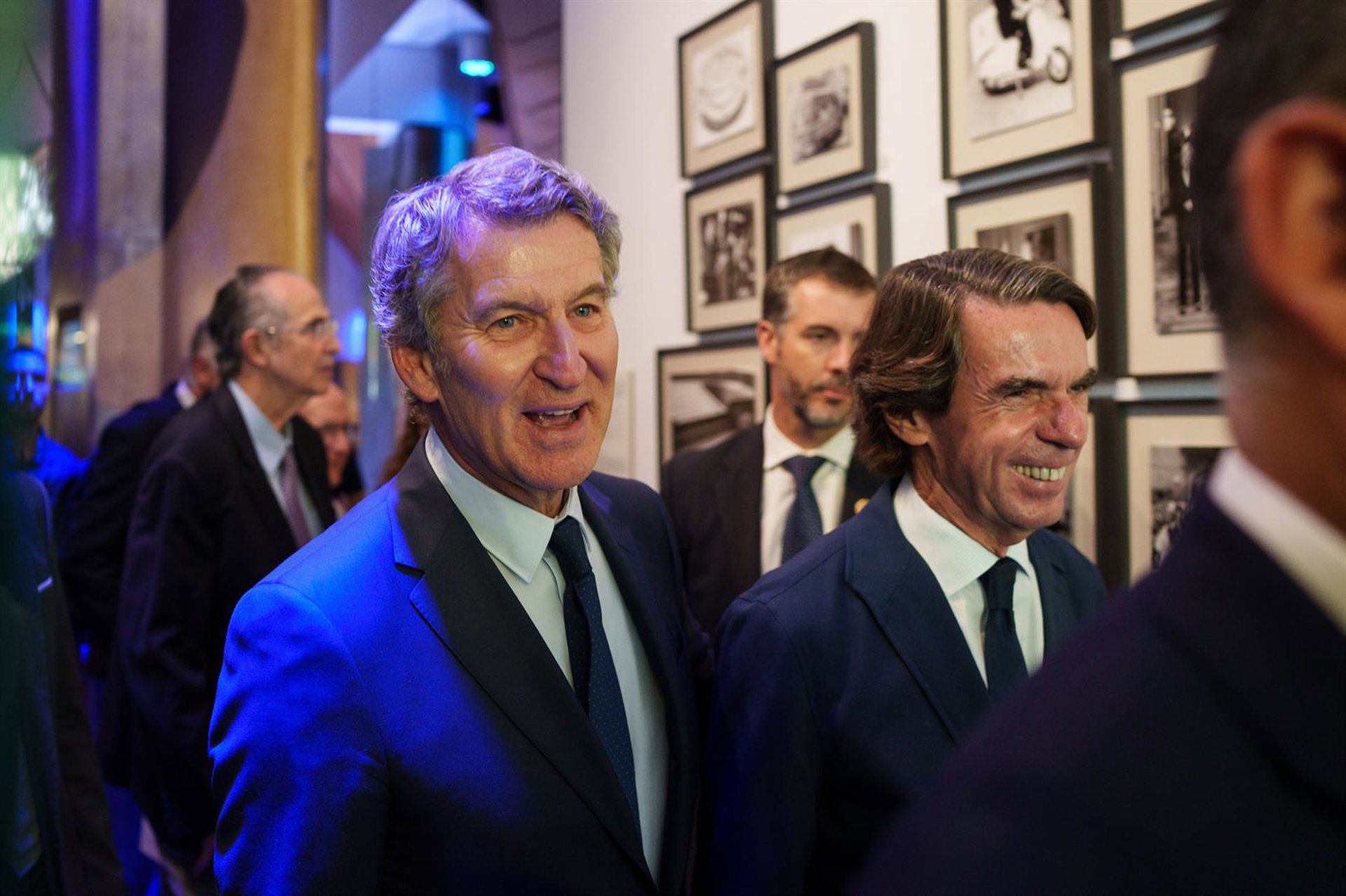 Feijóo celebra los 30 años de la victoria de Aznar prometiendo un proyecto de prosperidad como hizo el expresidente