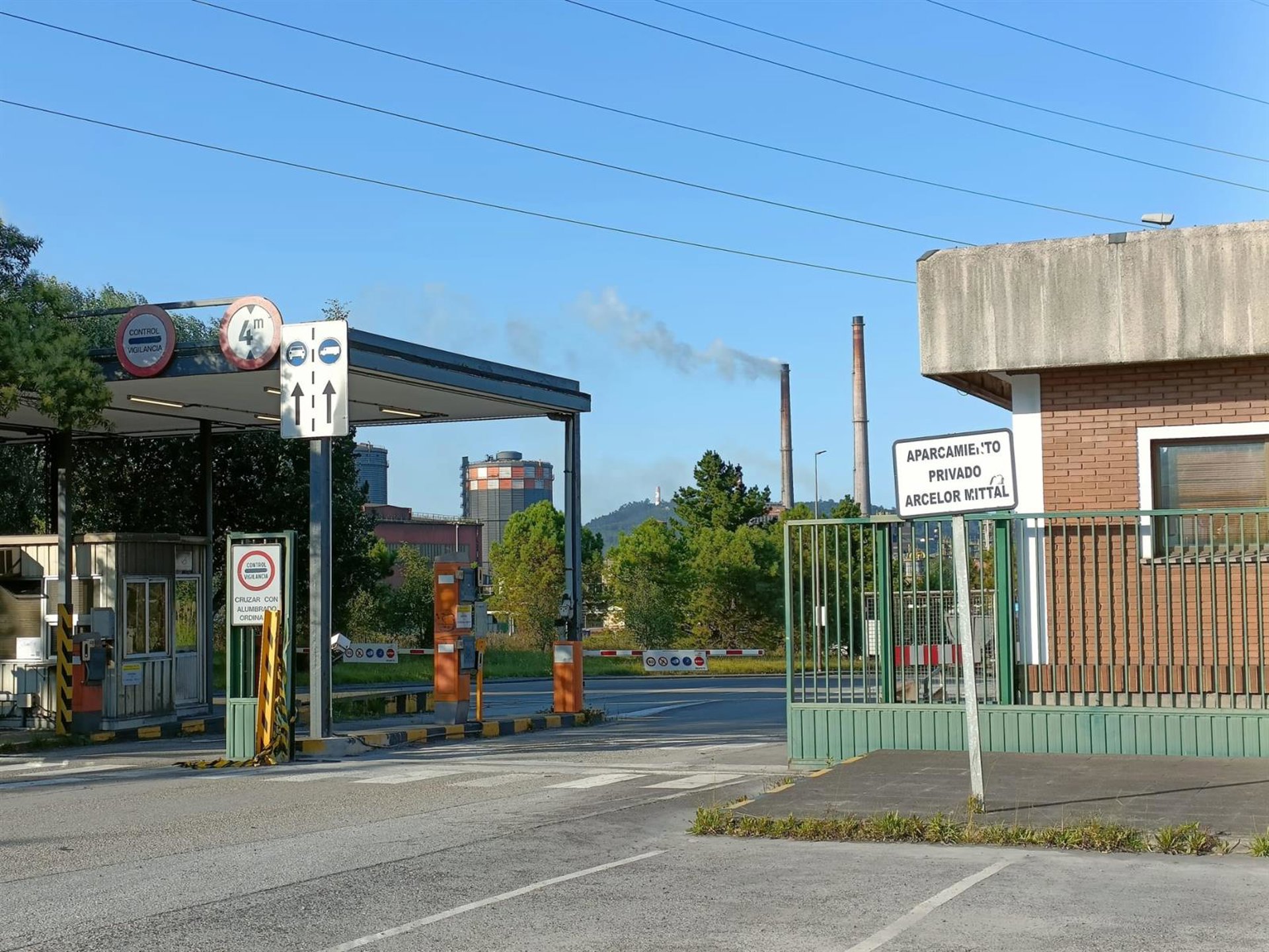 ArcelorMittal plantea salidas «no traumáticas» del personal dentro del plan de deslocalización de servicios