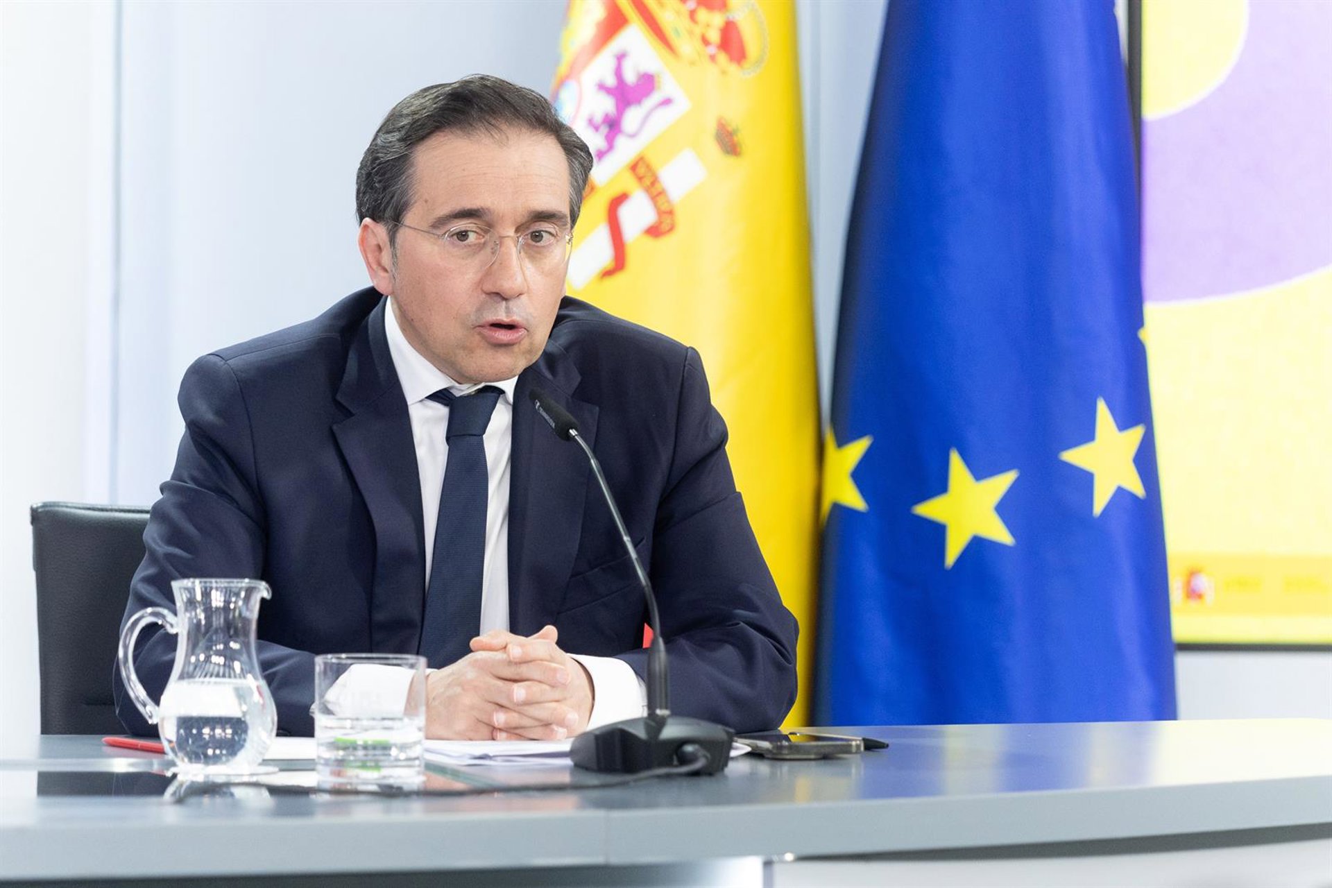 Albares anuncia un paquete de ayudas a Líbano de 9 millones y vería un «tremendo error» la invasión de Israel