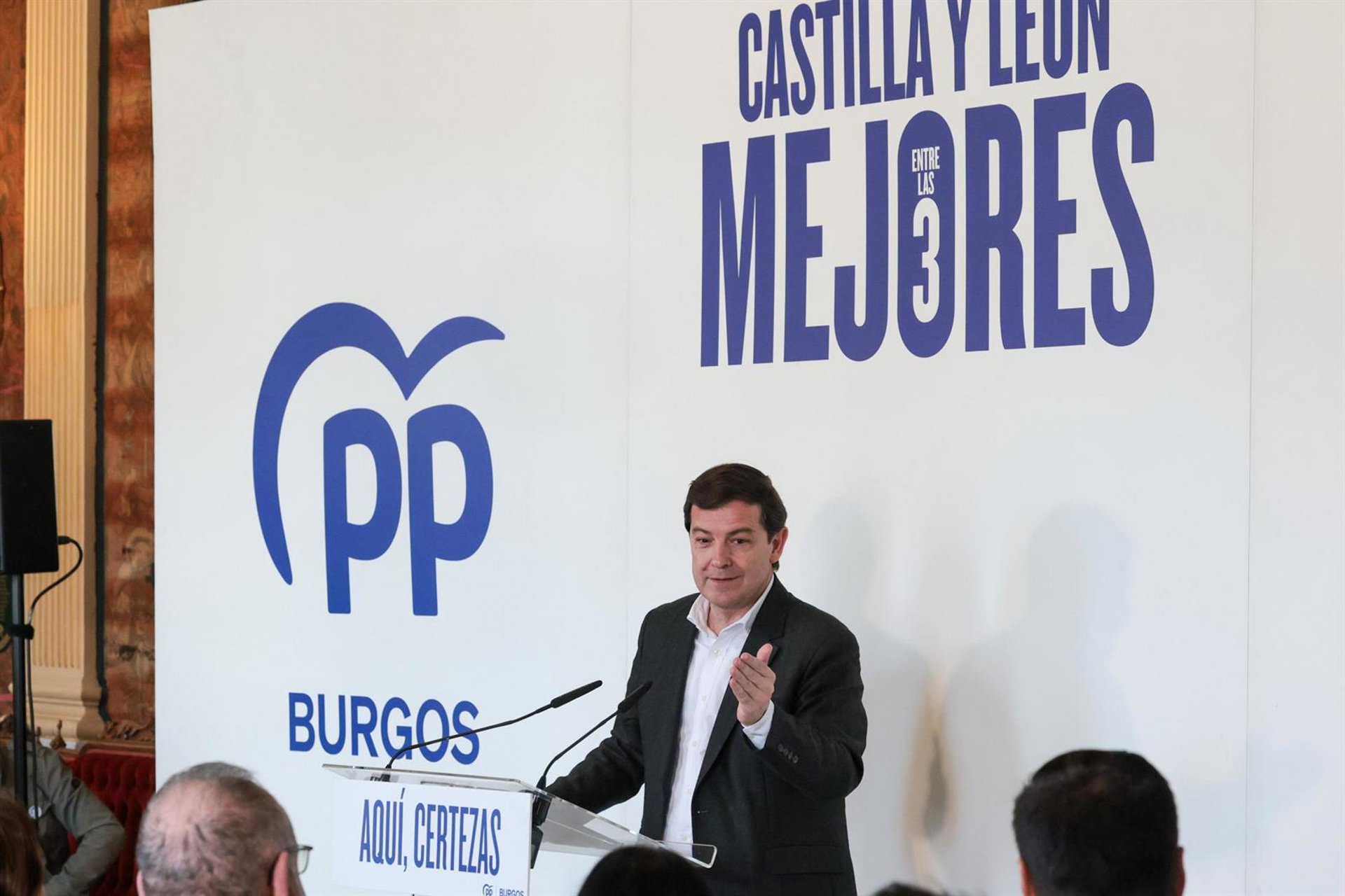 Mañueco apela a la «movilización total»: «O votamos PP, o daremos la llave a políticas fracasadas y al bloqueo»