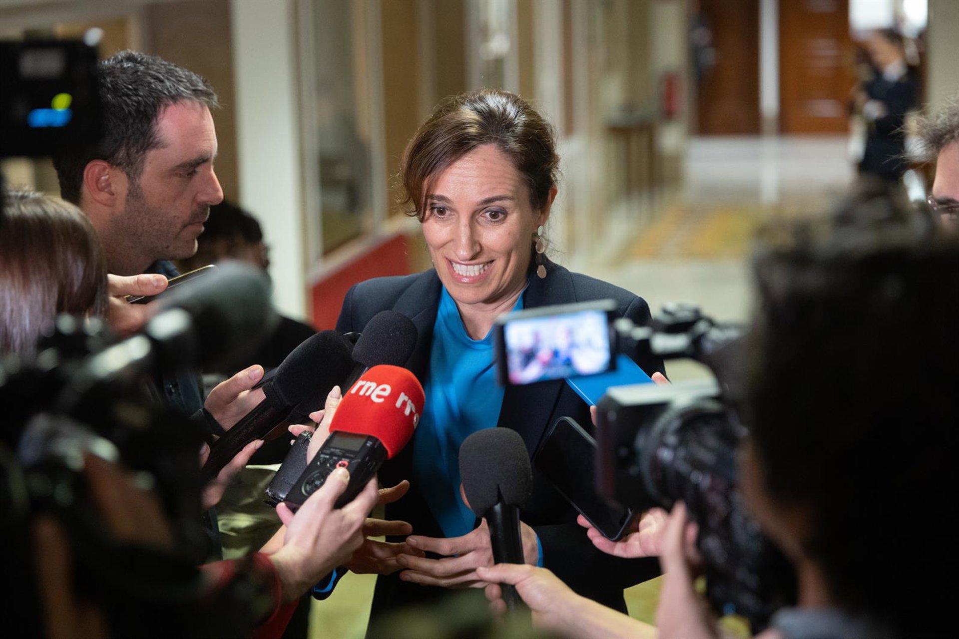 Mónica García defiende el papel de Sumar en el Ejecutivo frente a quienes piden salirse: «Va a haber Gobierno para rato»
