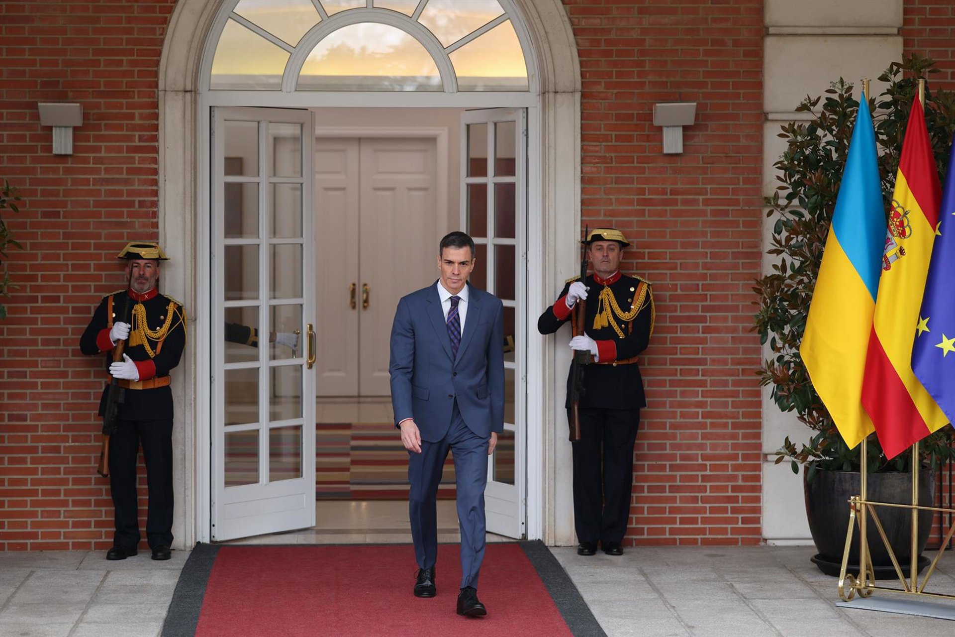 Sánchez deja en el aire la presentación de los PGE este mes ante la «gravedad de la situación» internacional
