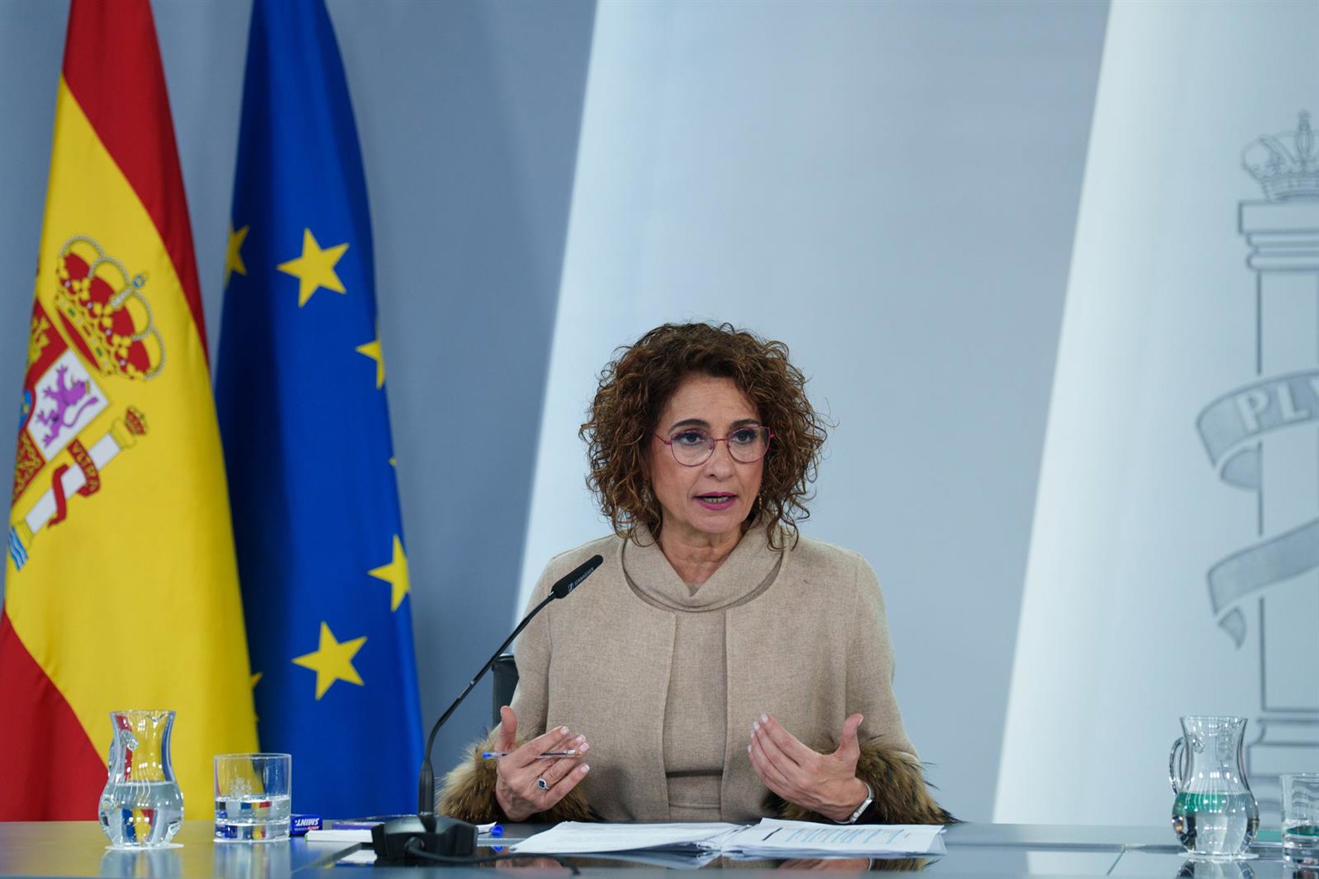 Montero confirma que se va a «retrasar» la presentación de PGE porque se dio prioridad a las medidas contra la guerra