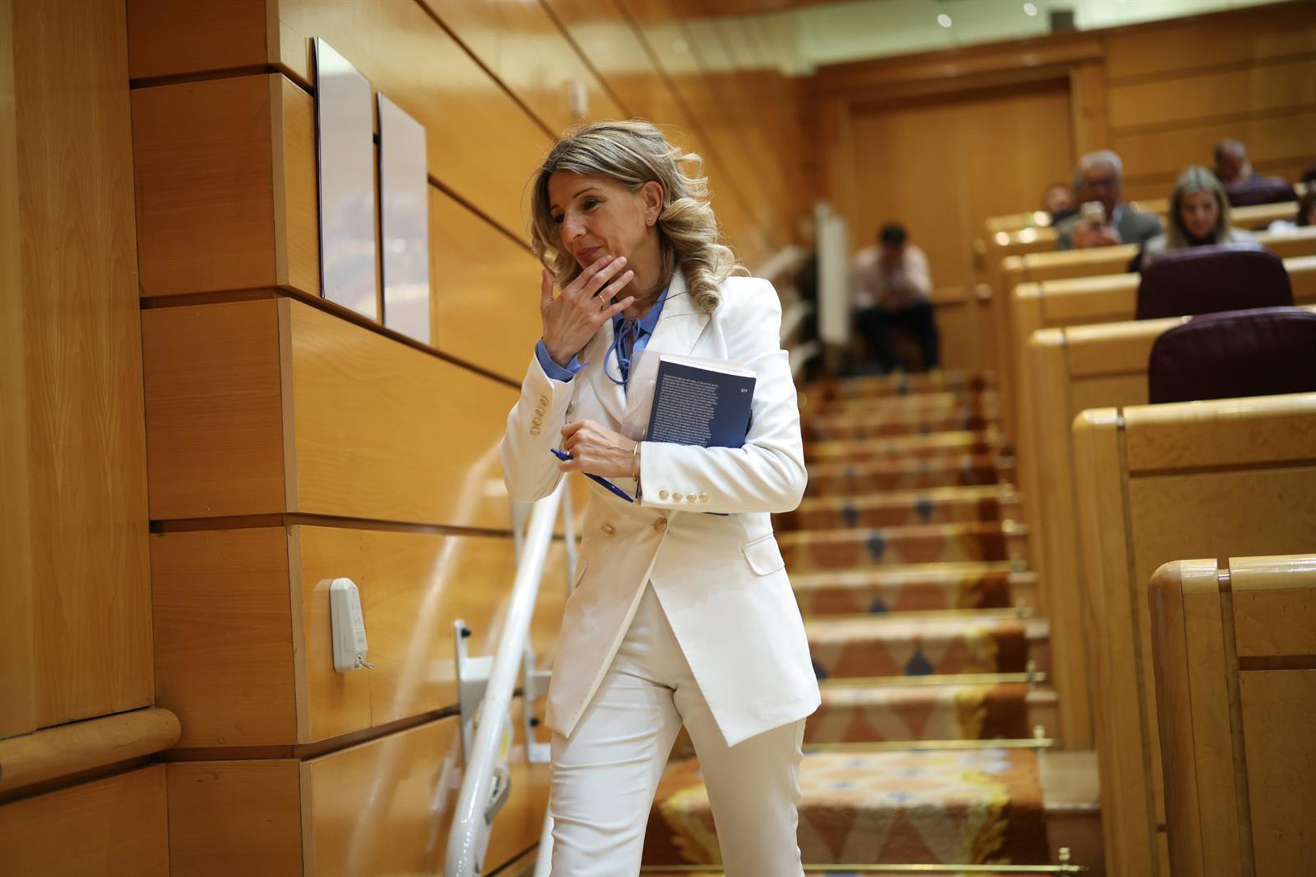 El Consejo de Ministros se retrasa al negarse los ministros de Sumar a dejar fuera la moratoria de alquiler del decreto