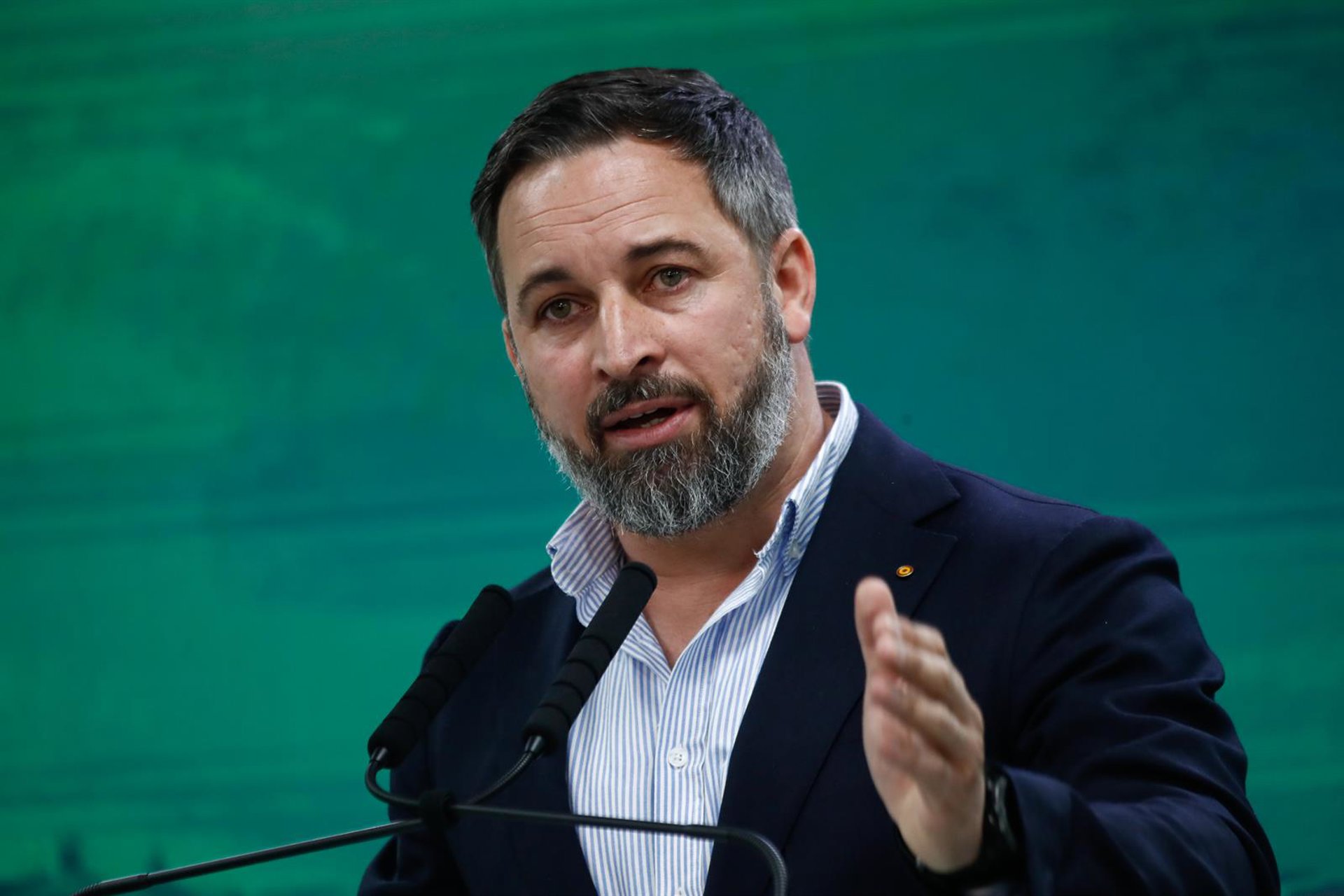 Abascal: «El PP está más empeñado en dañarnos que en ganar al PSOE y eso puede ser letal»
