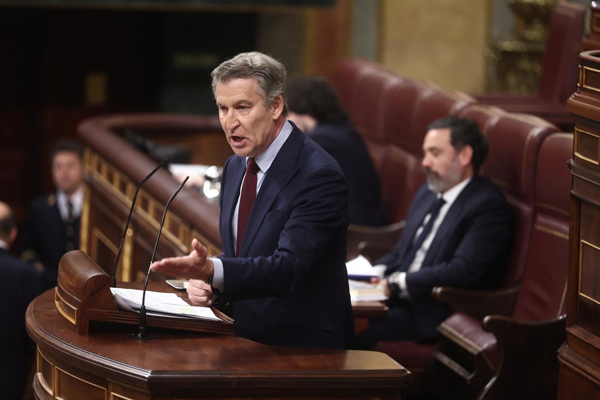 Feijóo llama a Sánchez «trilero» y «pacifista de pacotilla»: Usa la guerra de Irán para «ocultar su proyecto agonizante»