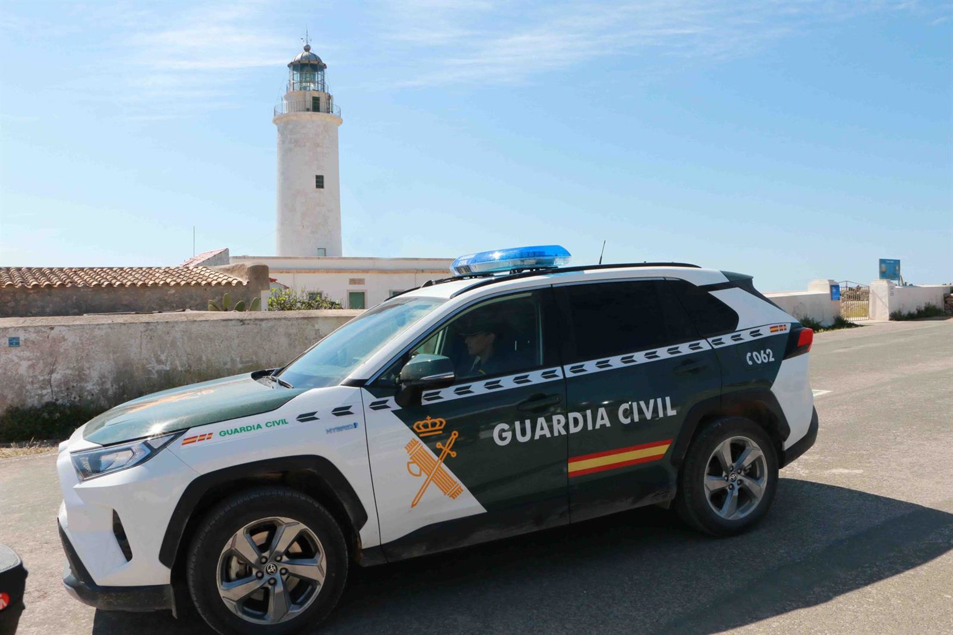 Investigan el hallazgo de un cuerpo en una playa de Formentera que podría ser de una inmigrante embarazada