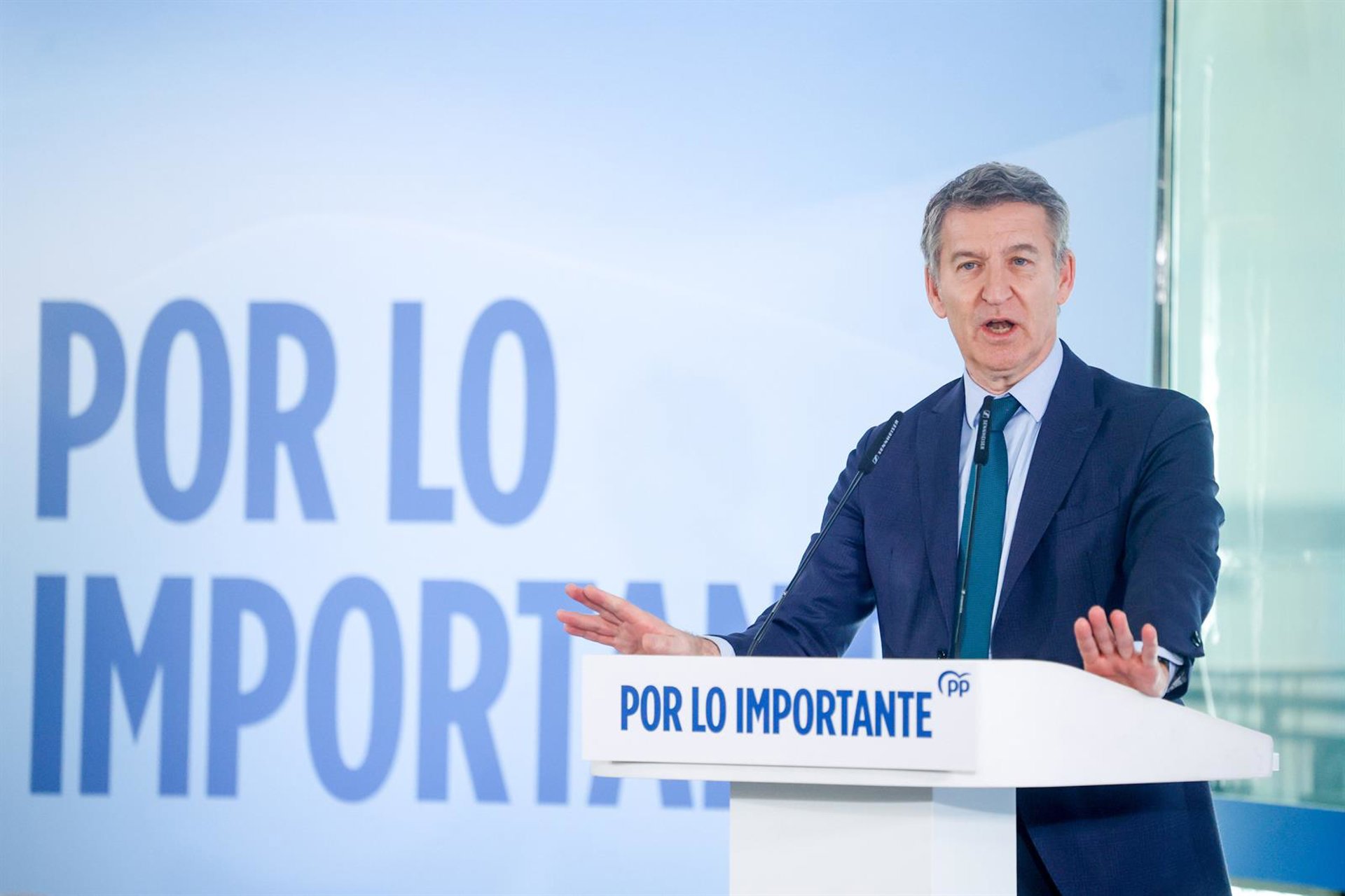 El PP acusa a Sánchez de retomar la reforma de aborto para «no hablar de Ábalos» cuando no tiene mayoría para aprobarla