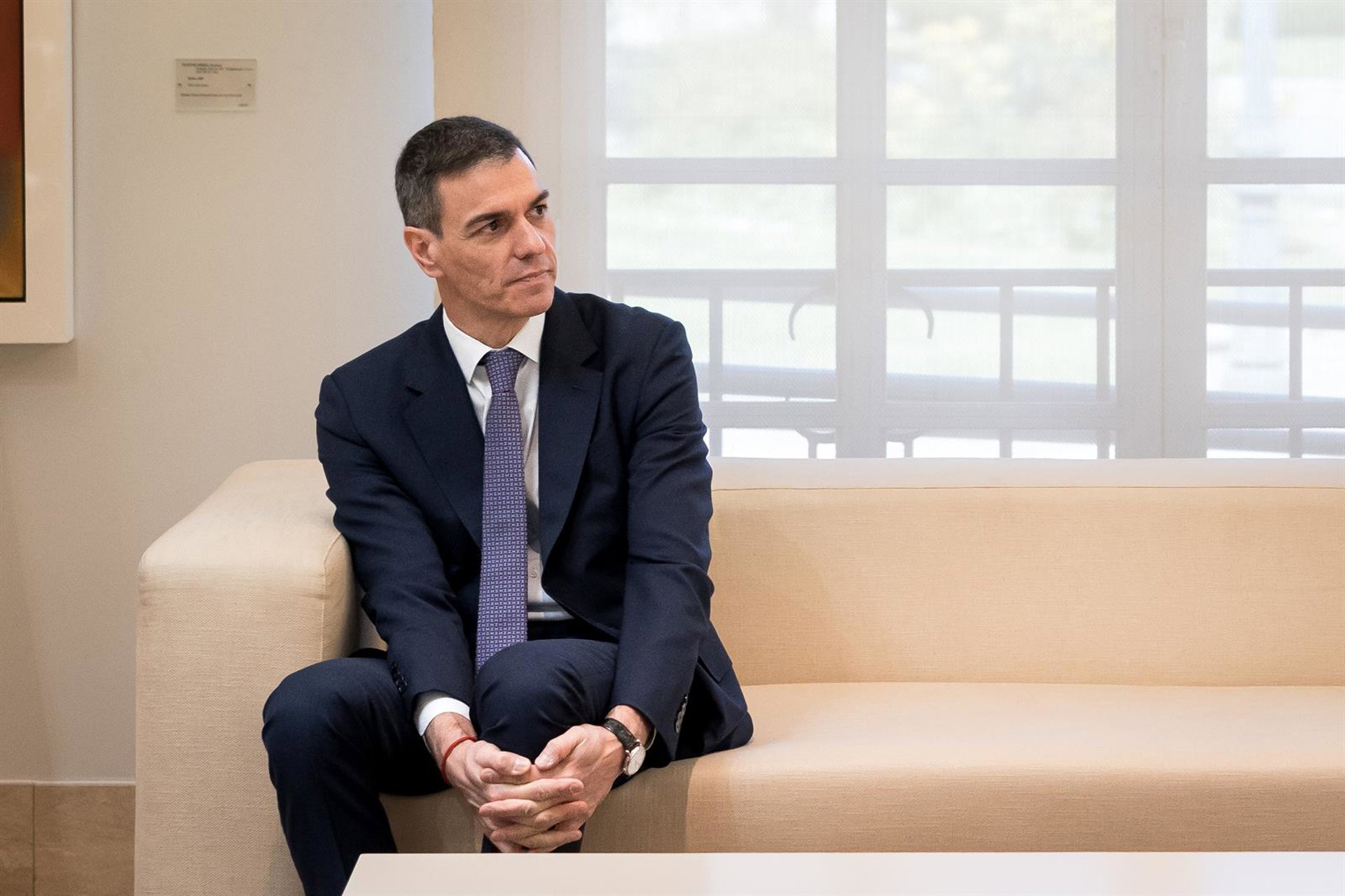 Sánchez ve «buena noticia» el alto el fuego e insta a la diplomacia, sin olvidar «la destrucción y vidas perdidas»