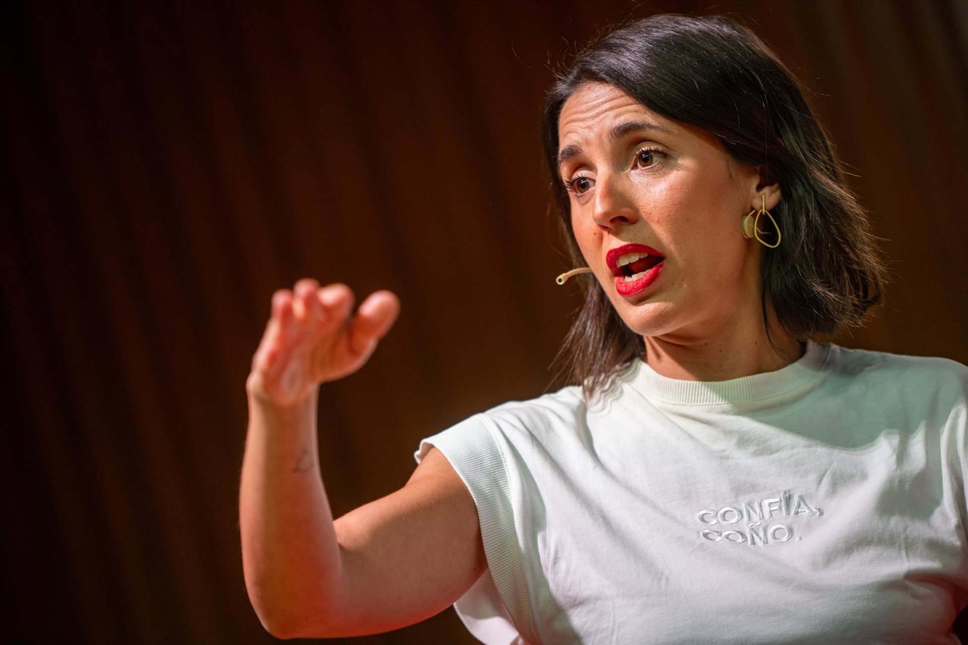 Montero dice que hablará «con todos», incluidos IU y Sumar, para «concretar» el frente amplio que presentó con Rufián
