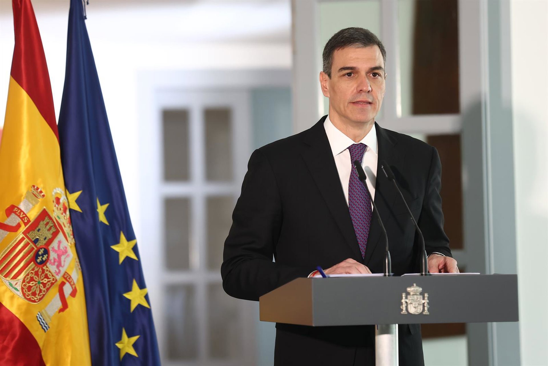 Sánchez pide a China que se implique «más» y exija el cese de la guerra de Irán