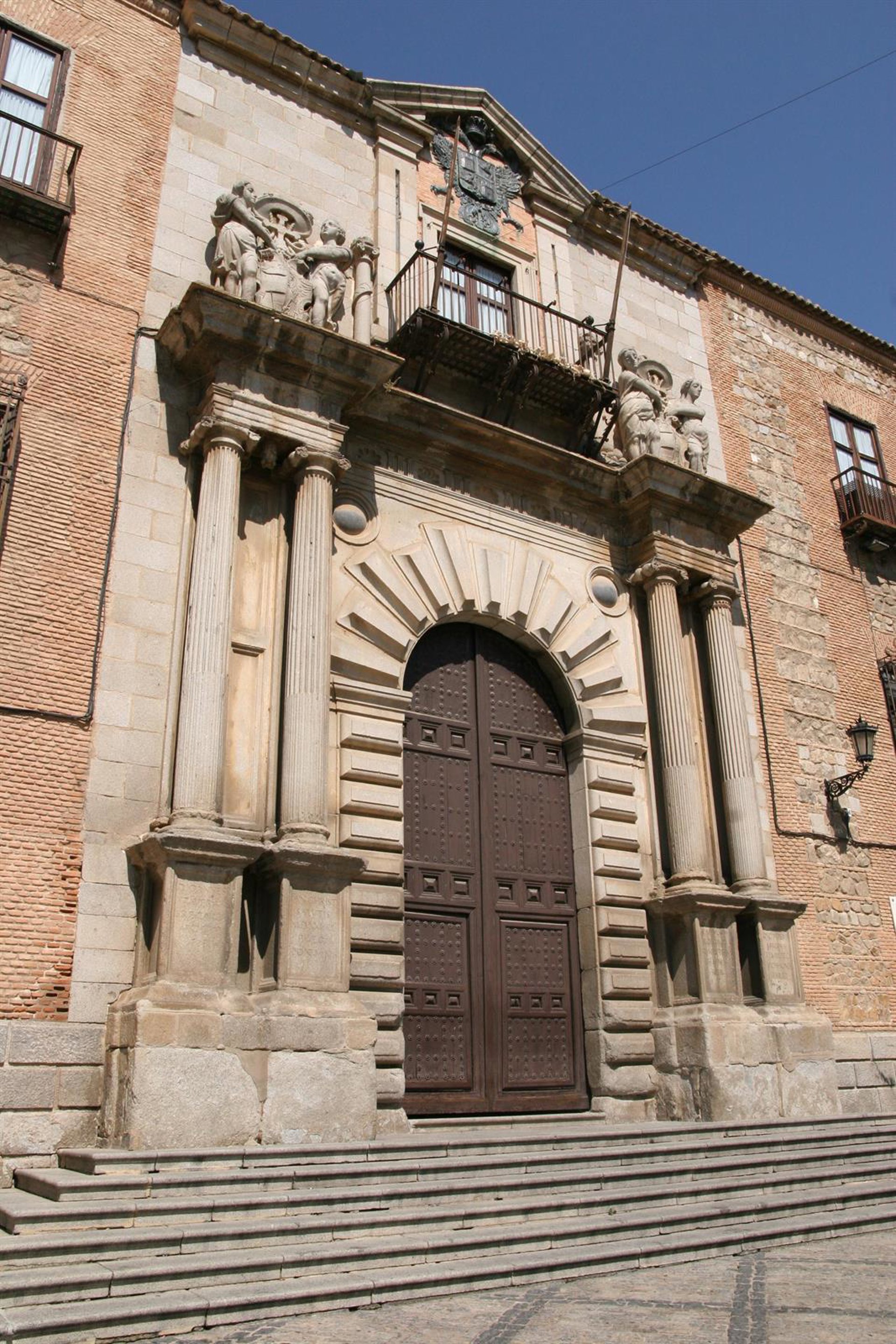 Arzobispado Toledo justifica pagar a un cura condenado por violar a una menor: «Lo fundamental es que la víctima cobre»