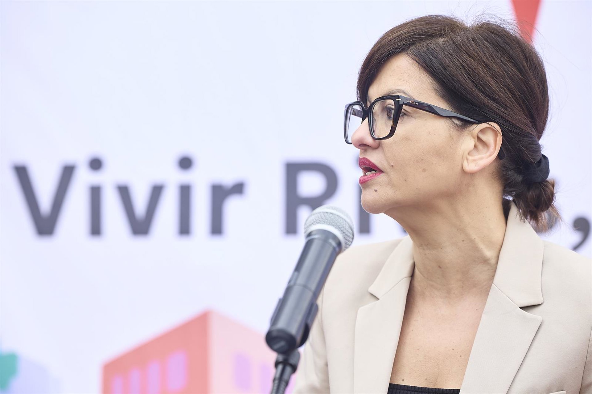 Rego avisa al PP y Vox de que no podrán cumplir su pacto «racista» en Extremadura ya que seguiran acogiendo a migrantes