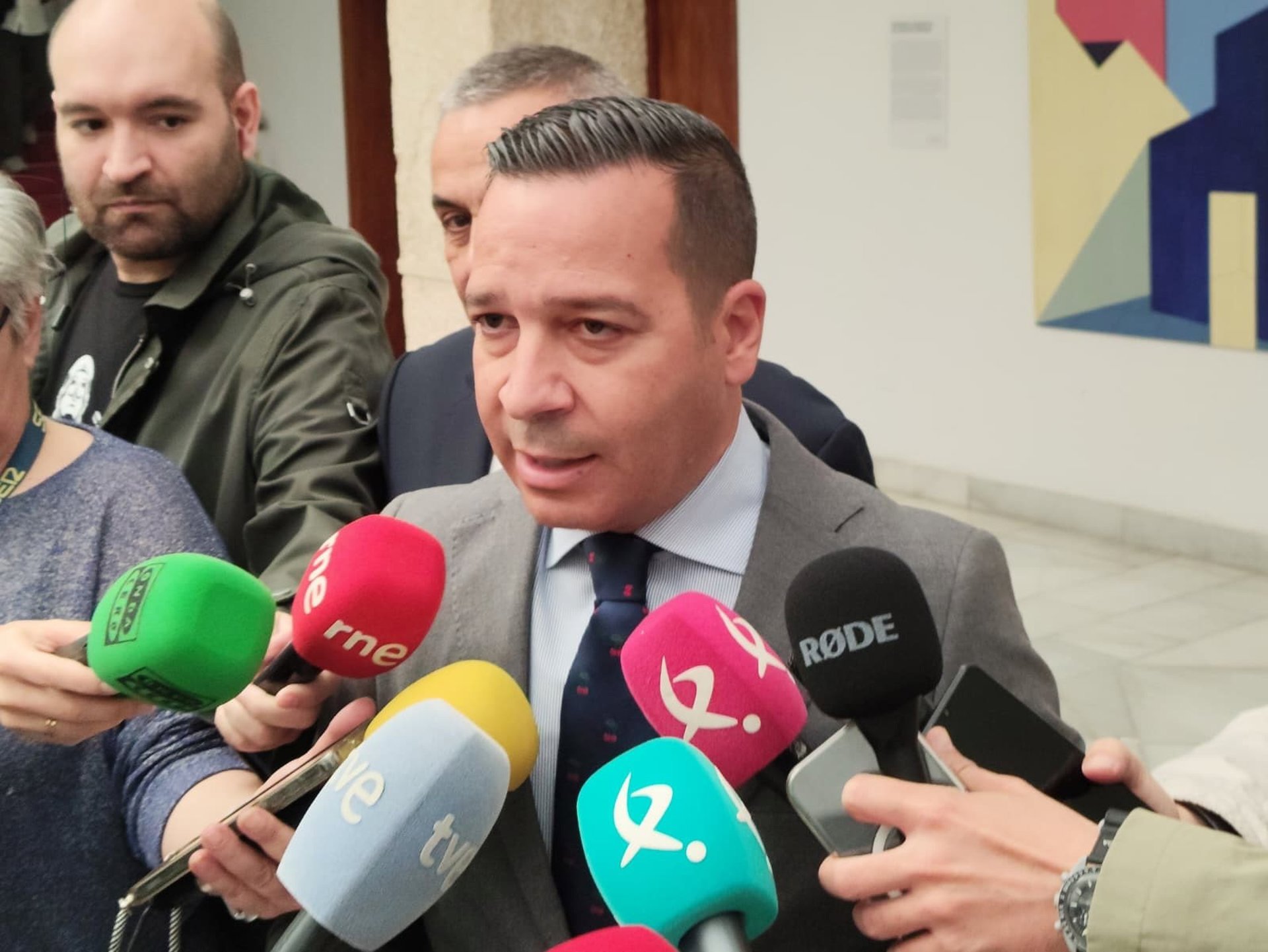 Fernández Calle valora que «los votantes de Vox se pueden sentir muy satisfechos» del acuerdo alcanzado con el PP