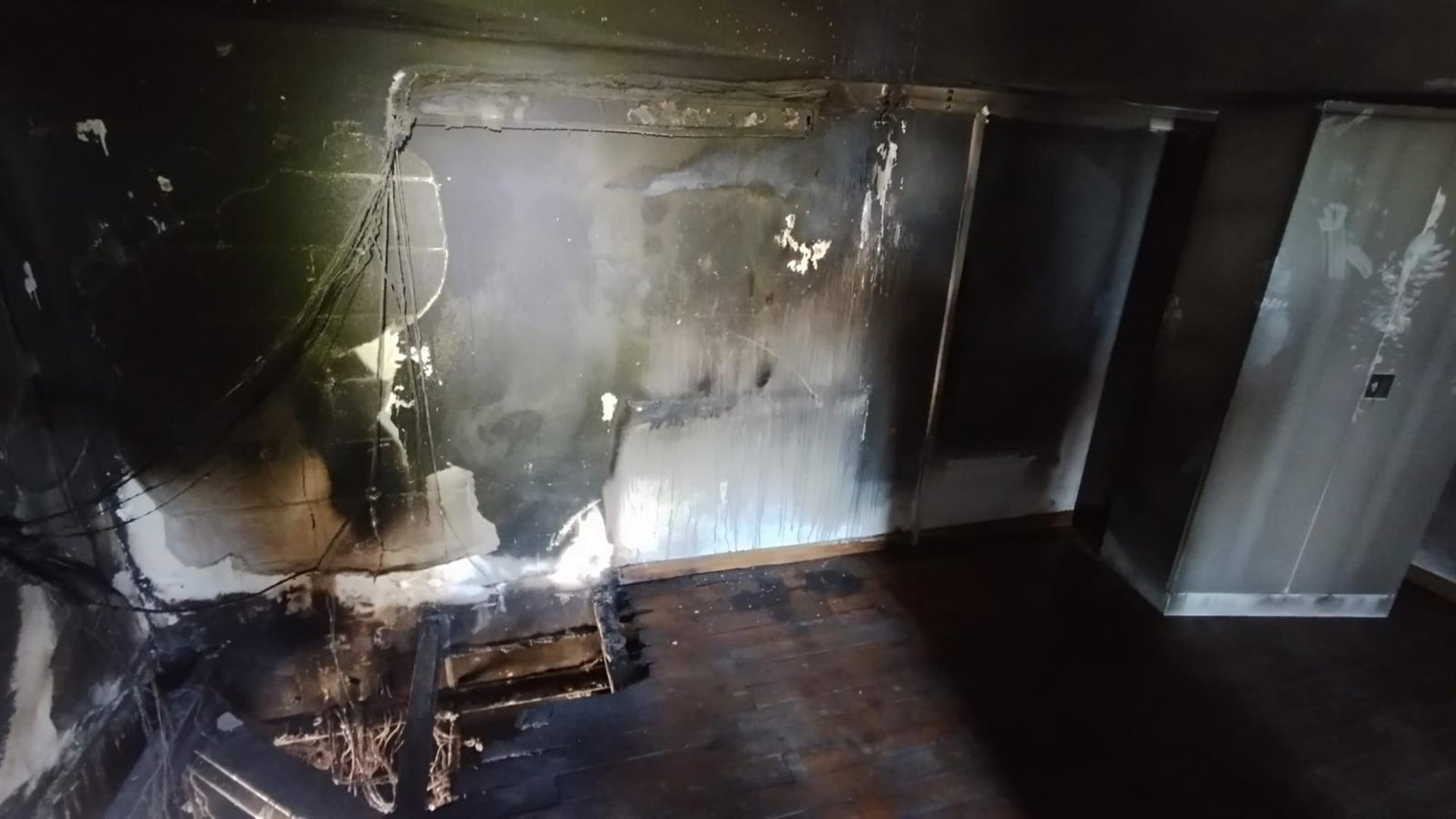 Un incendio daña gravemente el Centro Astronómico del Alto Turia y destruye equipamiento científico