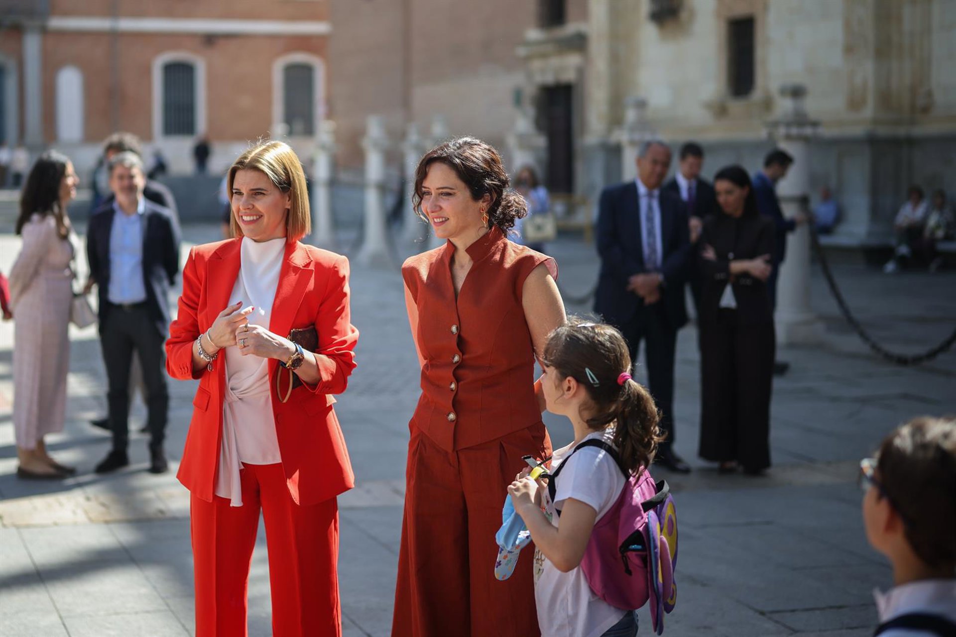 Ayuso avanza un proyecto universitario para fomentar el español, viviendas, IA y oferta cultural