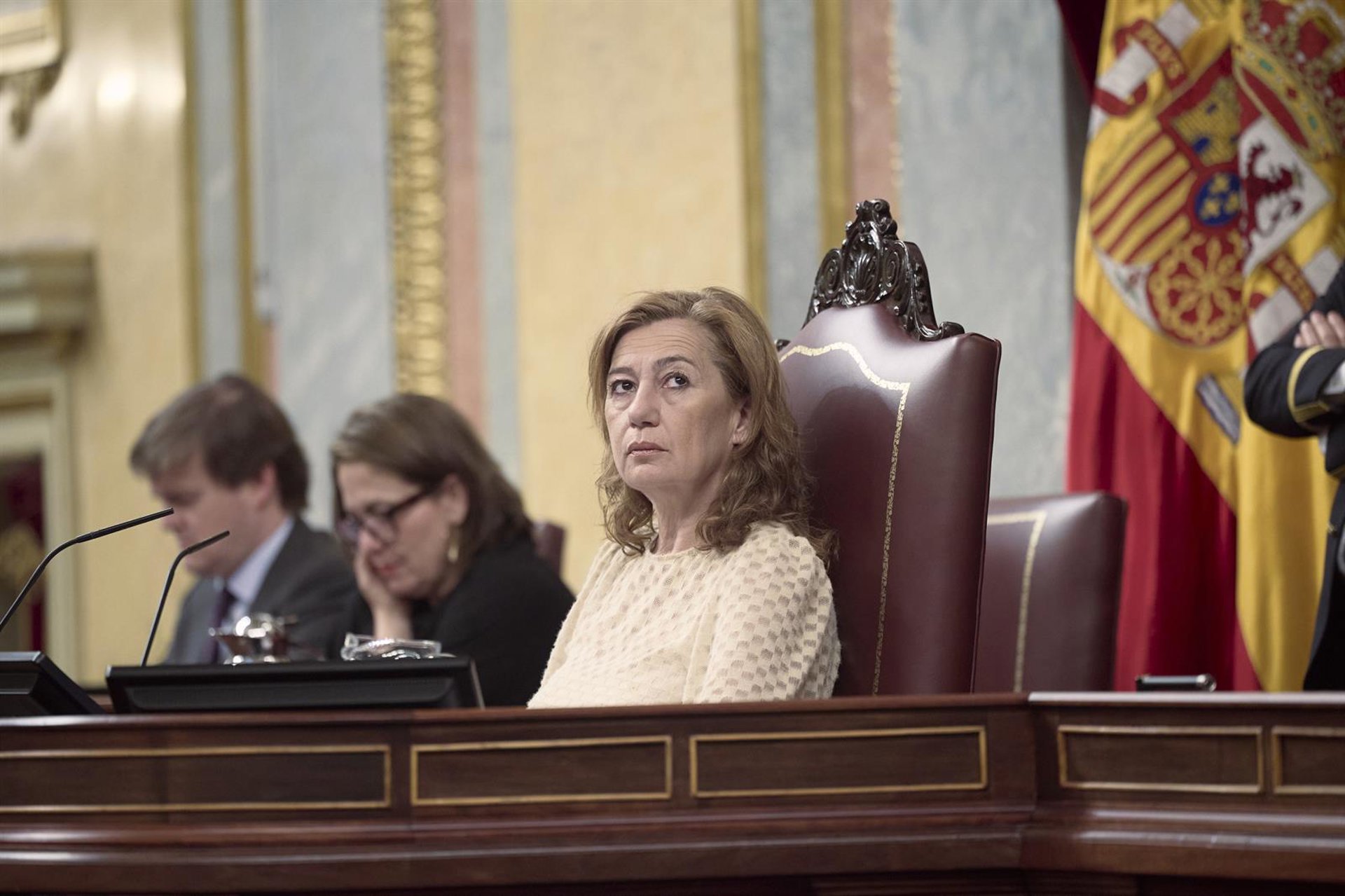 Armengol ve «cobarde» que el PP aproveche la sesión de control para pedir su dimisión cuando no puede defenderse