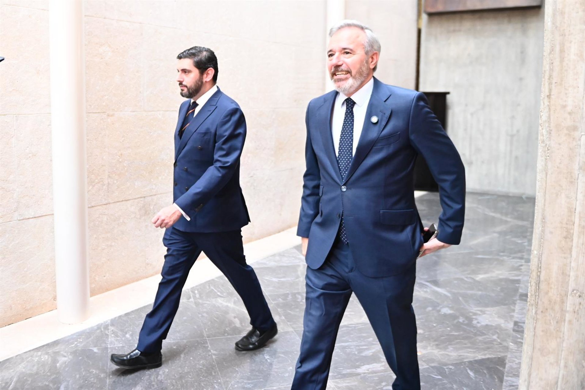 Claves del pacto PP-Vox en Aragón: rechazo a la inmigración ilegal, prioridad nacional y reducir impuestos