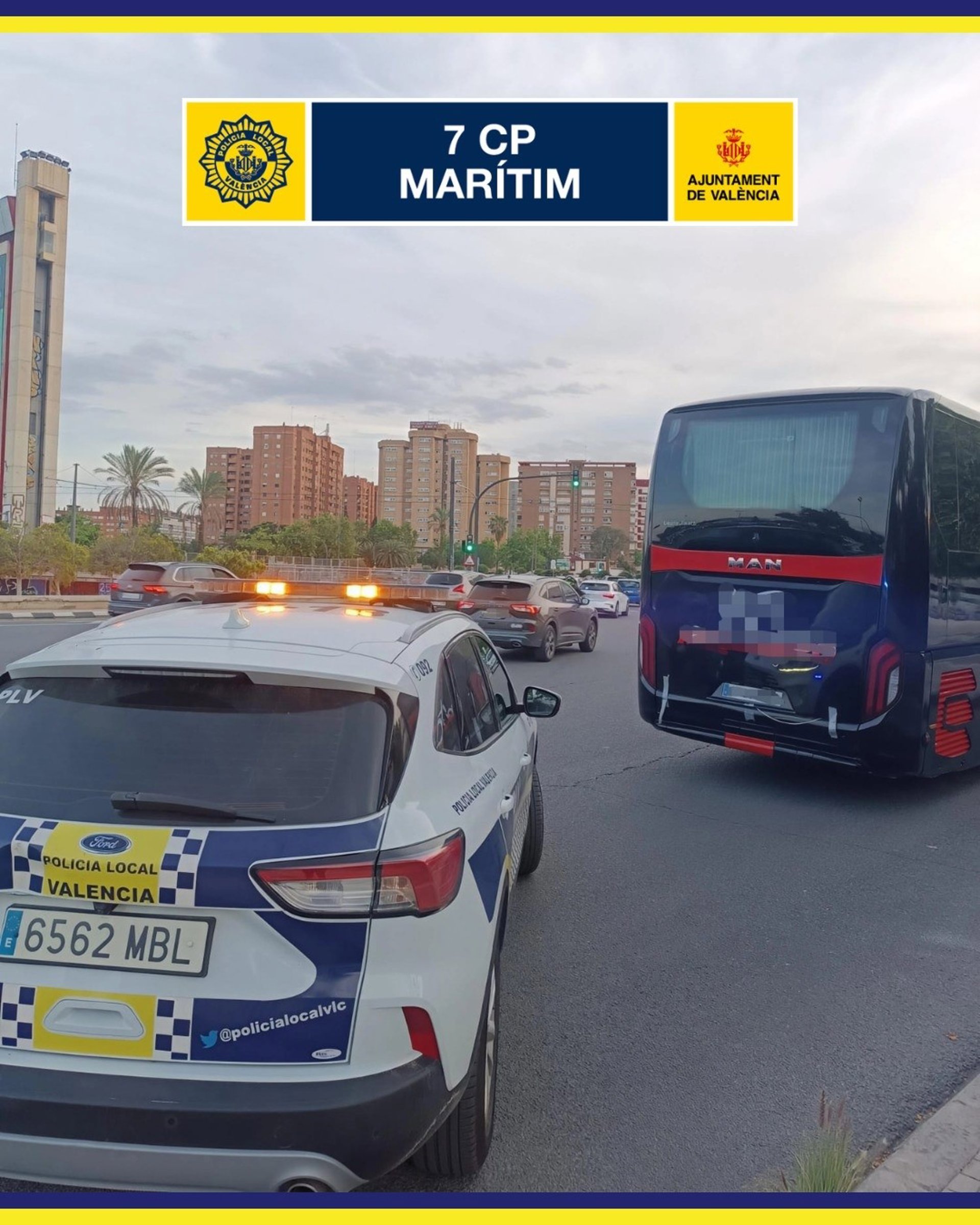 Inmovilizan en València un autobús por positivo en cocaína del conductor, que esperaba a 25 turistas