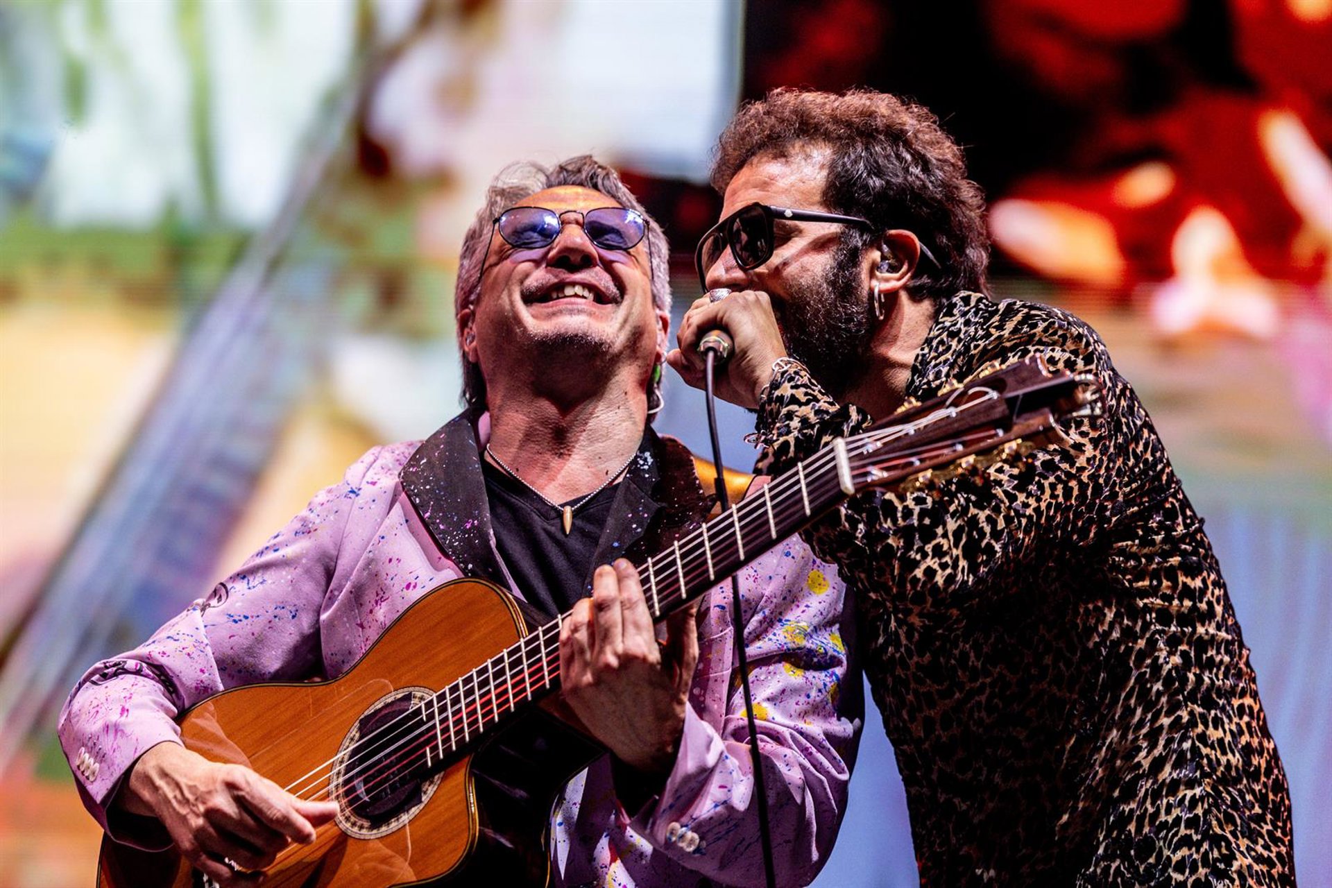 Los Delinqüentes inundan Madrid de ‘sentimiento garrapatero’ y celebran sus 25 años ante un Movistar Arena eufórico