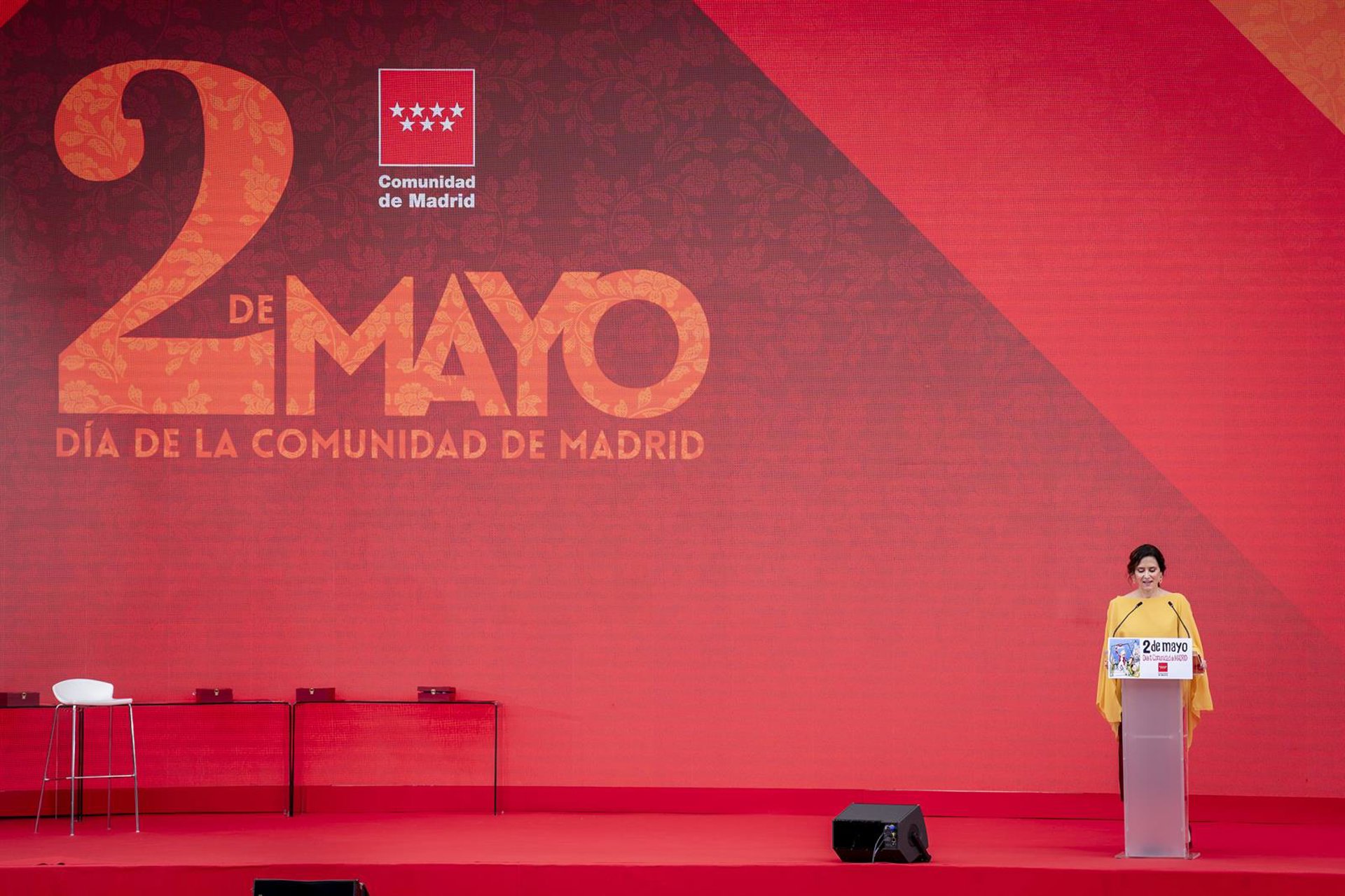 Ayuso encara el Dos de Mayo en un acto de nuevo sin representación del Gobierno