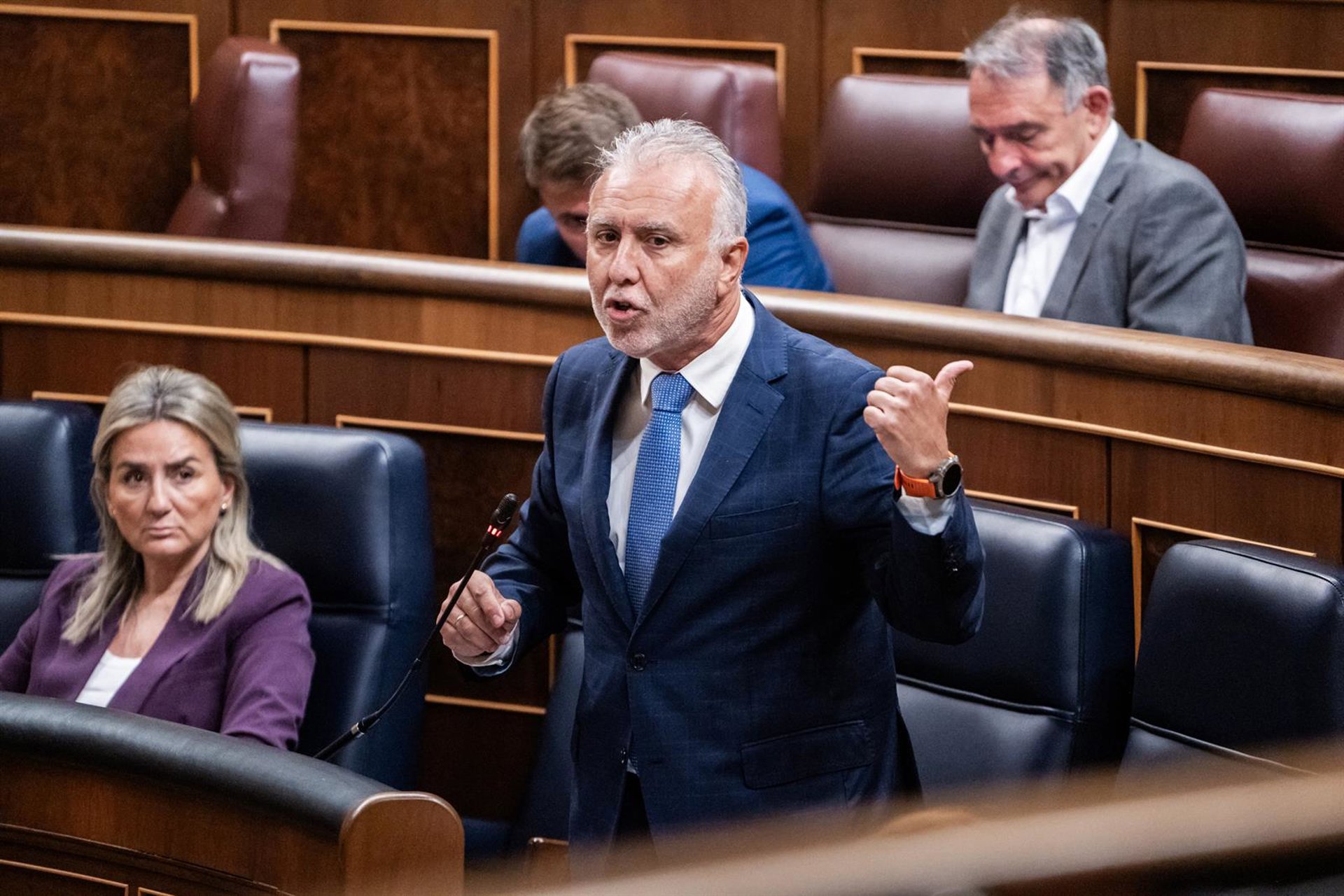 Torres no teme la declaración de Ábalos en el Supremo y recuerda que el PSOE le apartó «inmediatamente» de sus cargos